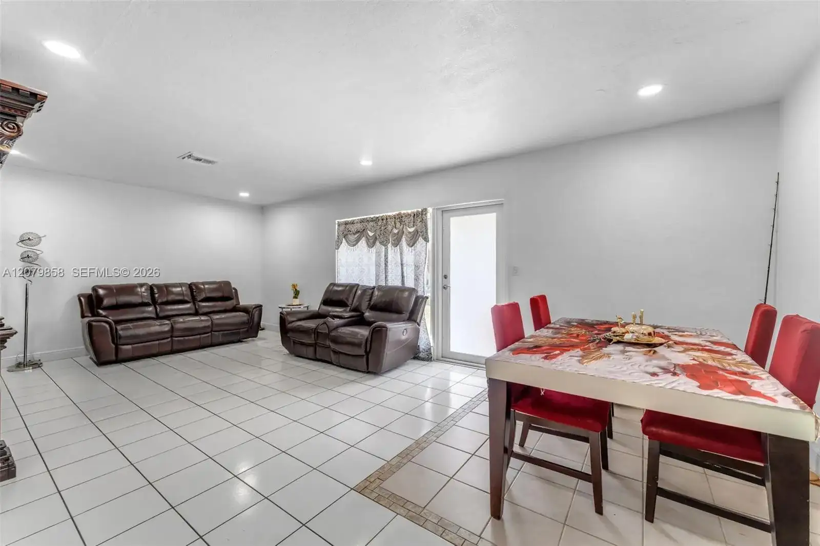 9741 Bahama Dr, Cutler Bay FL 33189 photo 5
