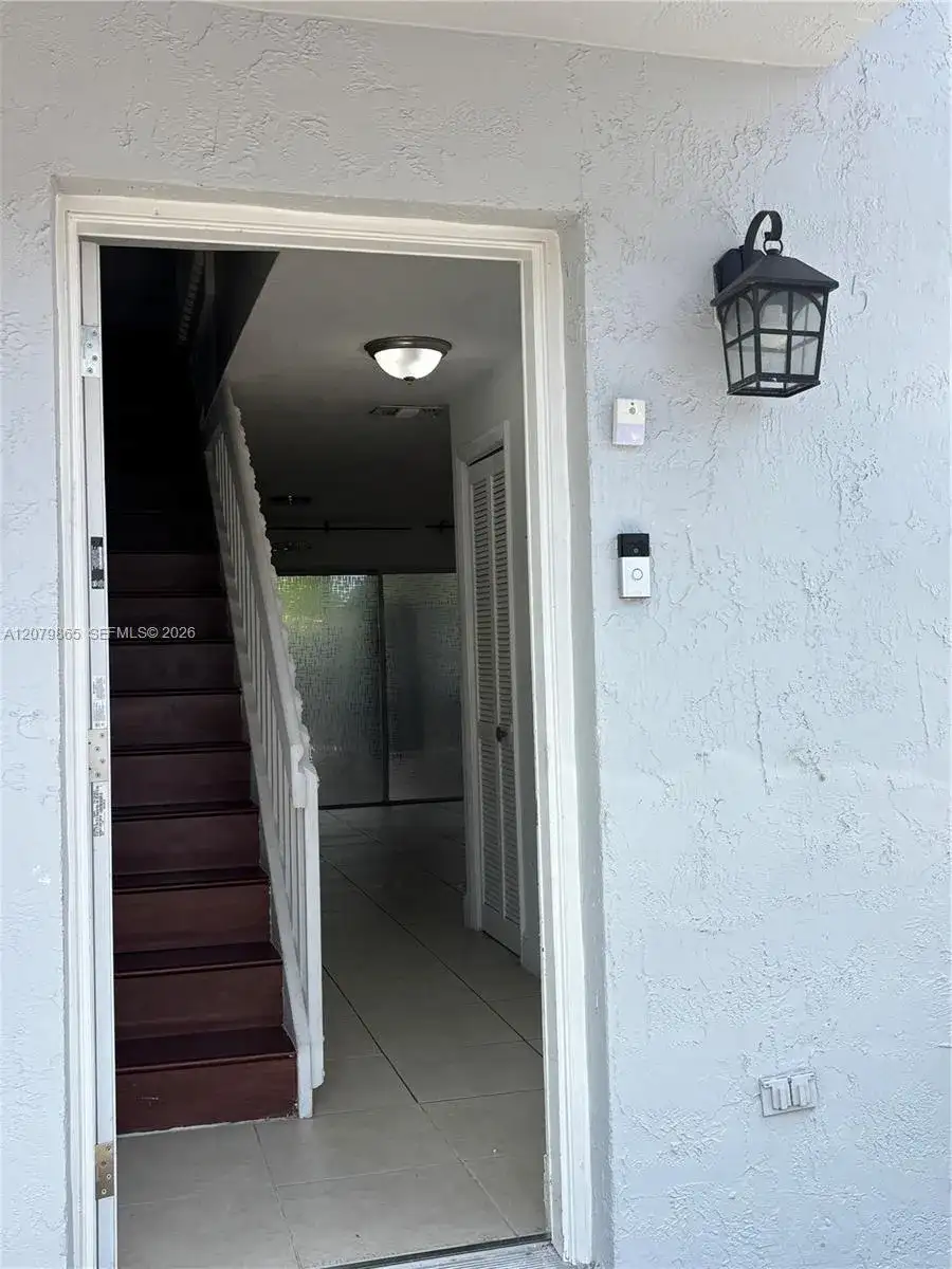 8172 NW 10th St # 5, Miami FL 33126 photo 3
