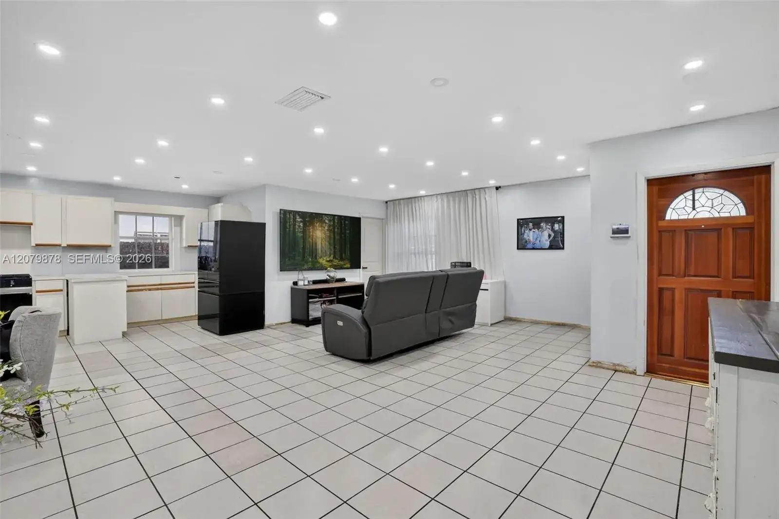18569 SW 89th Pl, Cutler Bay FL 33157 photo 5
