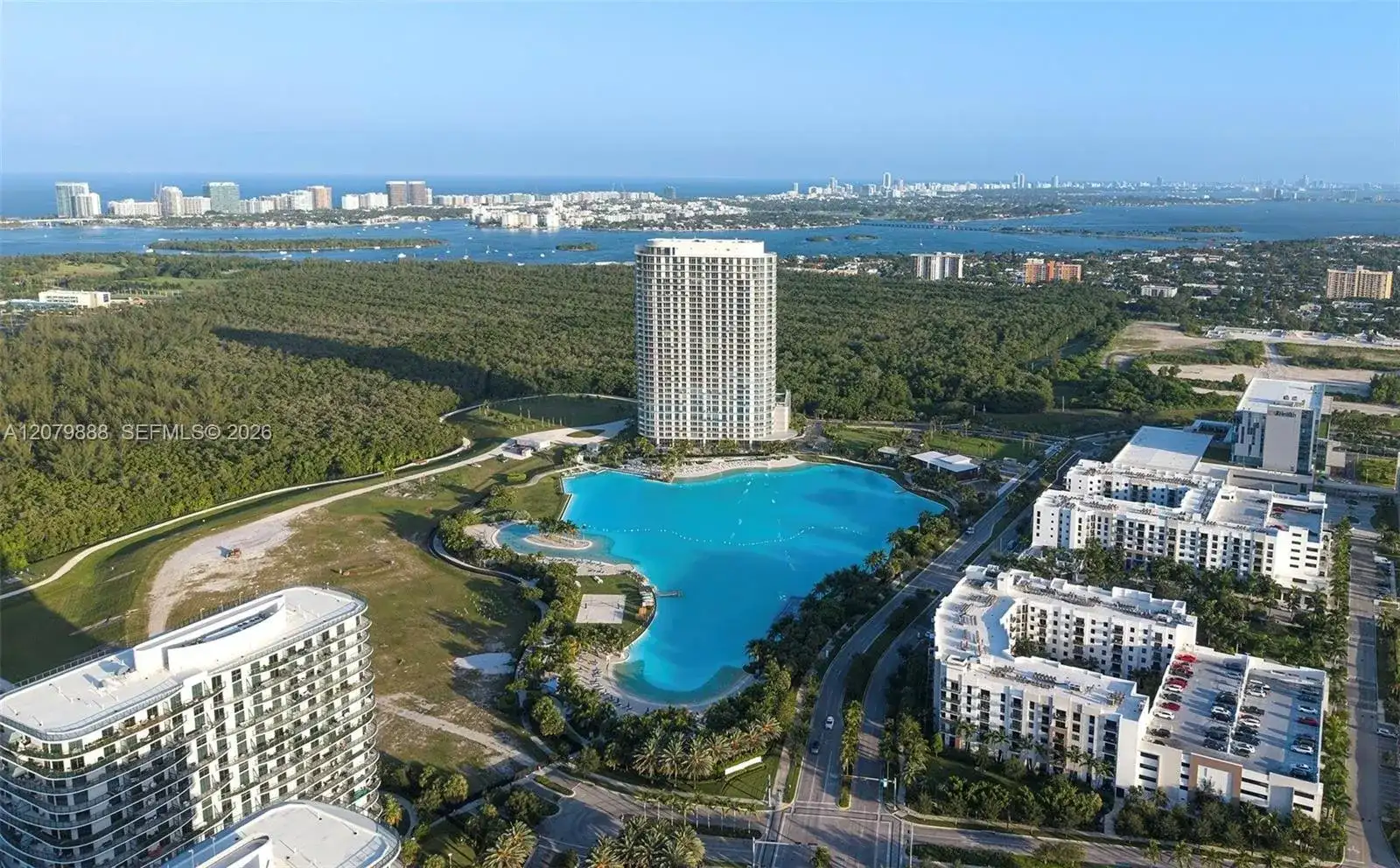 2411 Laguna Circle # 810, North Miami FL 33181 photo 4