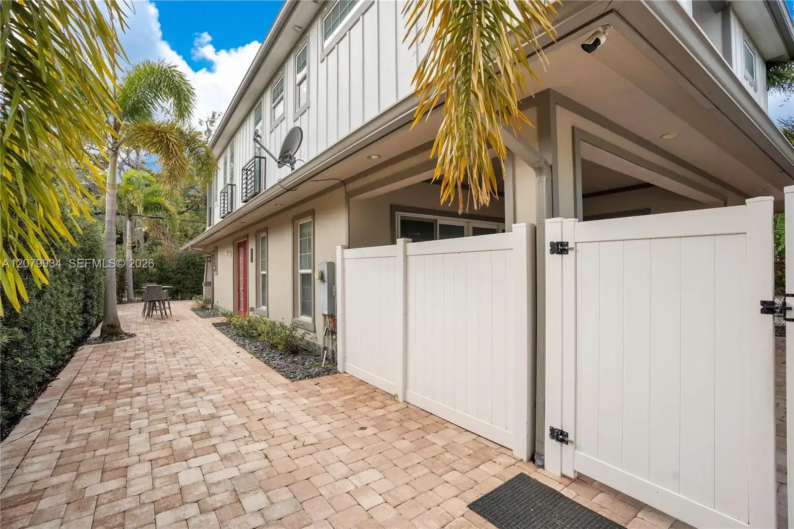 555 Peachtree Road, Orlando FL 32804 photo 4