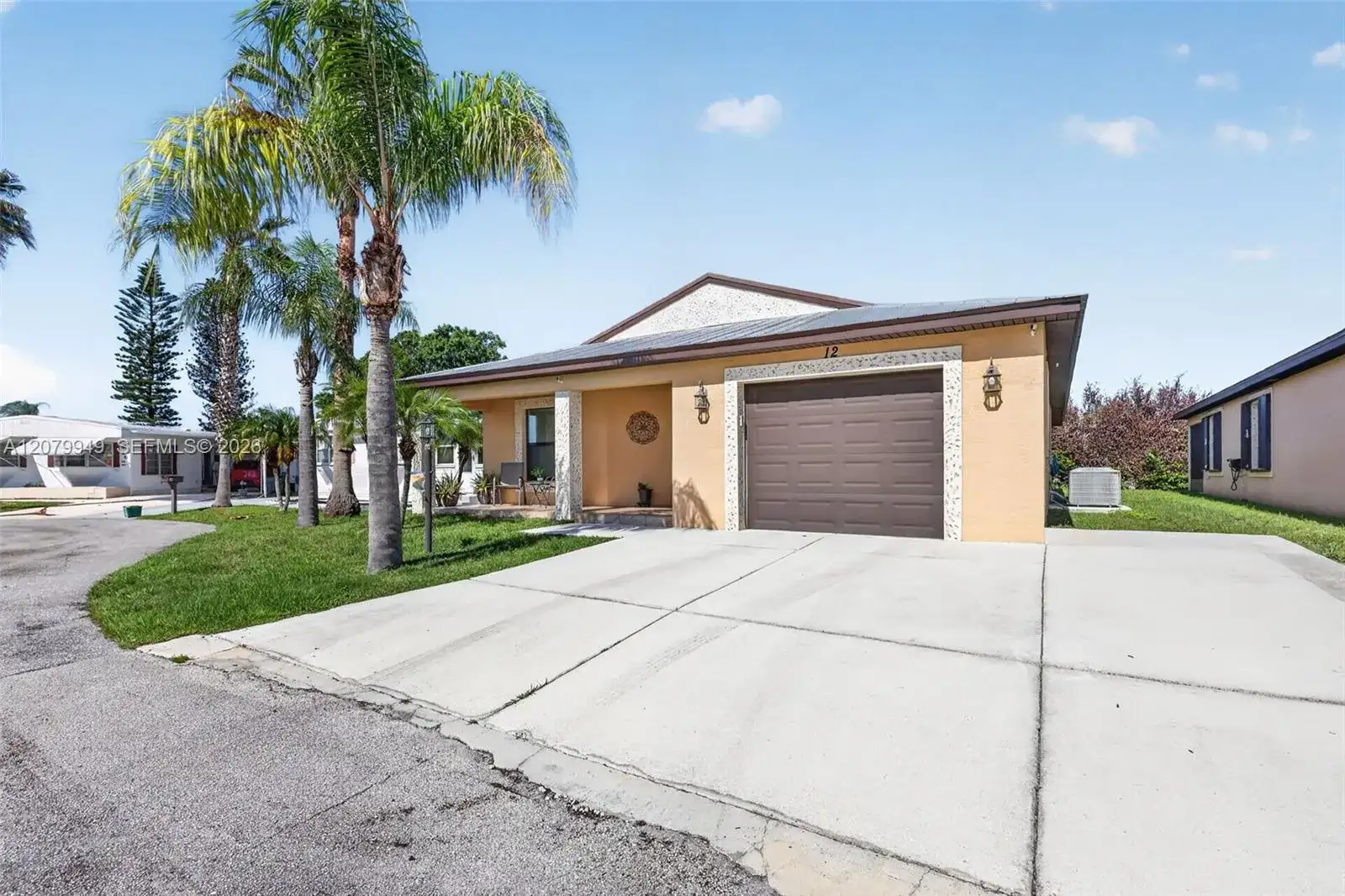 12 Barcelona Ln, Port St. Lucie FL 34952 photo 3
