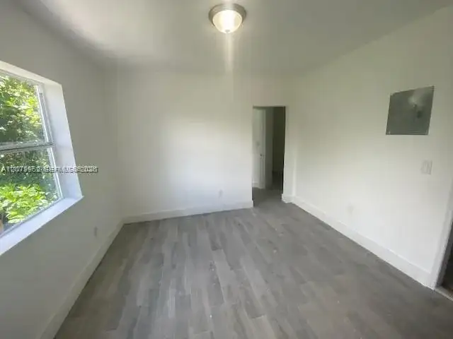 27 NE 60th Ter, Miami FL 33137 photo 3