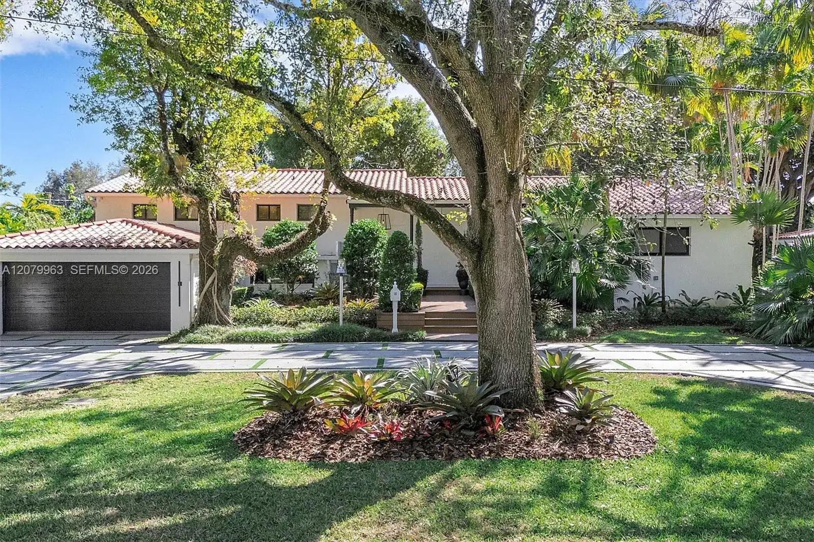 652 NE 105th St, Miami Shores FL 33138 photo 3