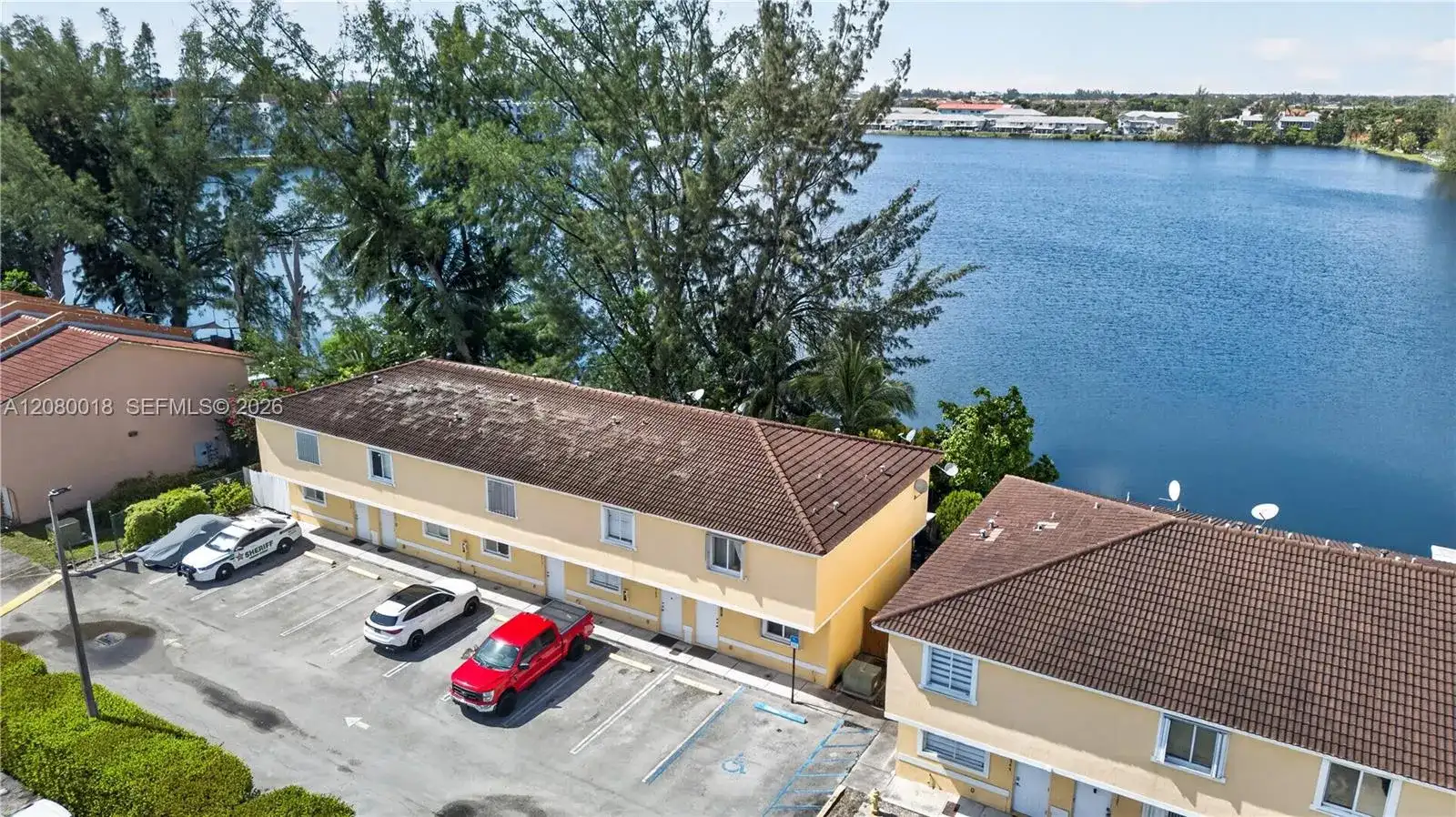 8351 NW 99th St # 5, Hialeah Gardens FL 33016 photo 2