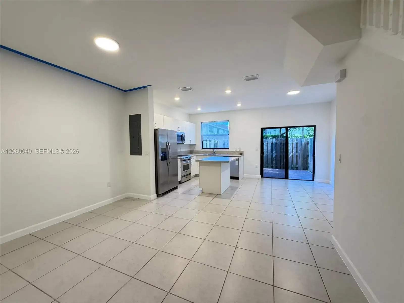 883 NE 211th St # 883, Miami FL 33179 photo 3