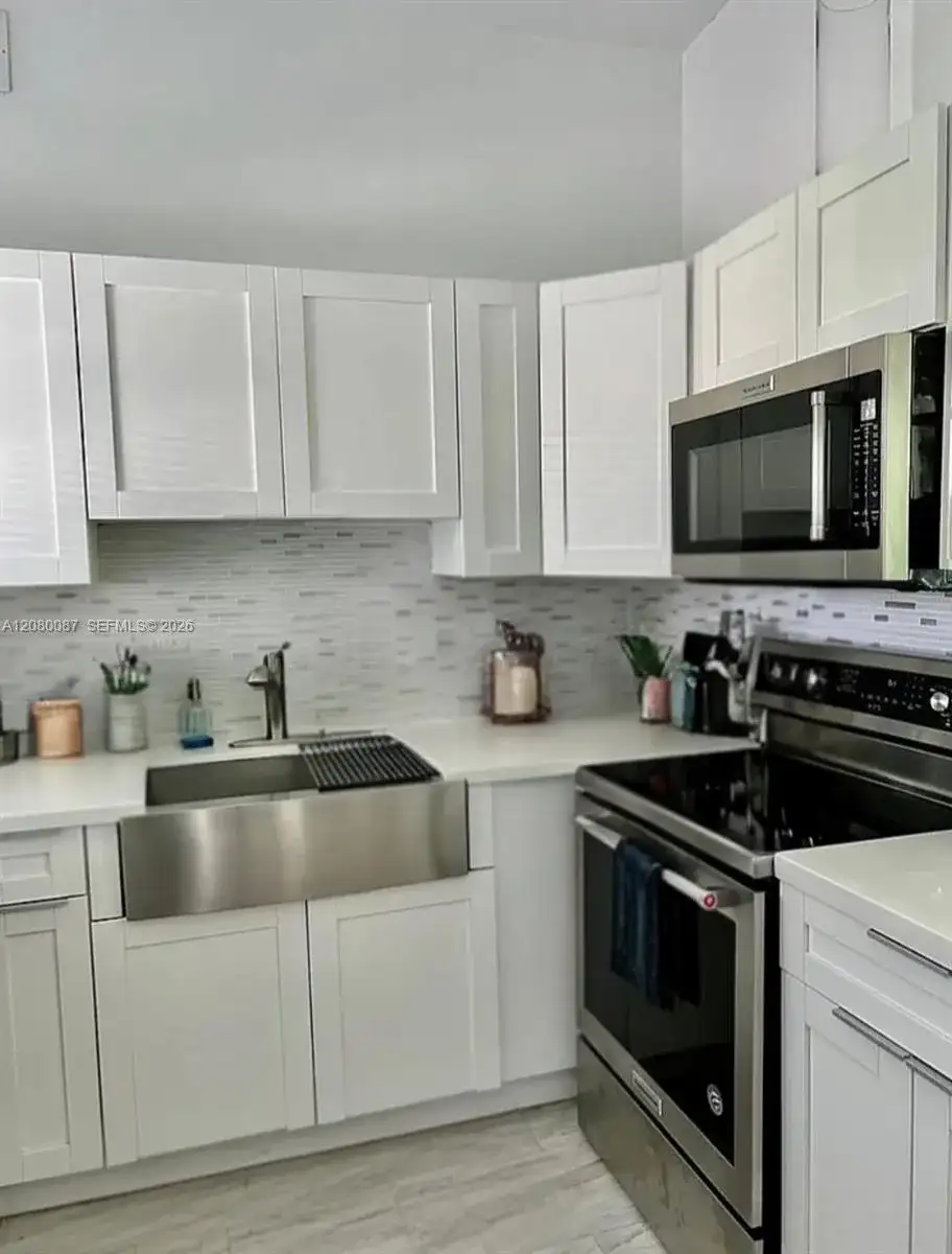 12445 NW 20th Ave, Miami FL 33167 photo 3