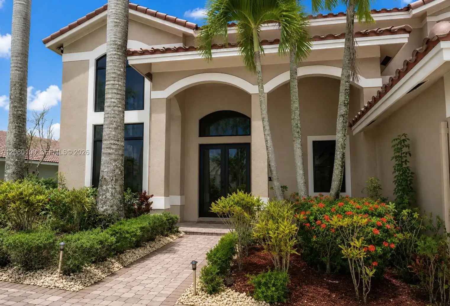 1672 Victoria Pointe Cir, Weston FL 33327 photo 4