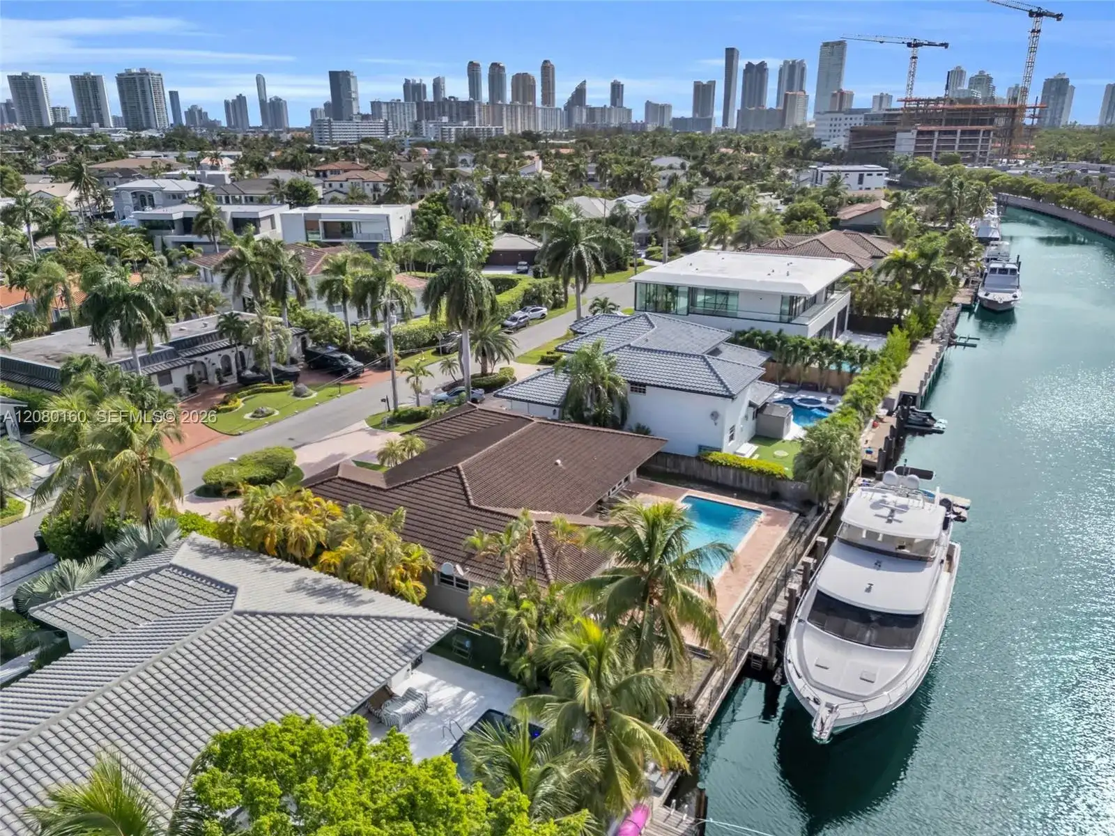 2930 NE 164th St, North Miami Beach FL 33160 photo 3