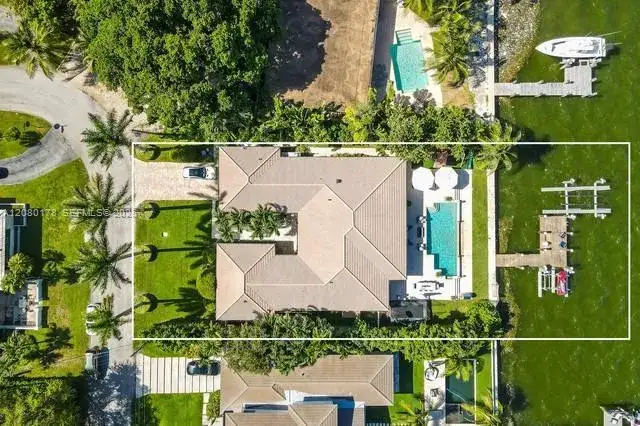 9999 NE 13th Ave, Miami Shores FL 33138 photo 5