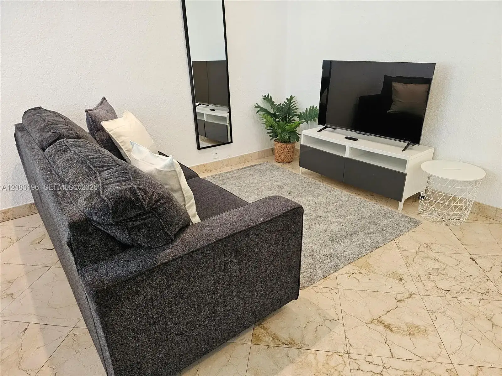 500 14th St # 203, Miami Beach FL 33139 photo 2