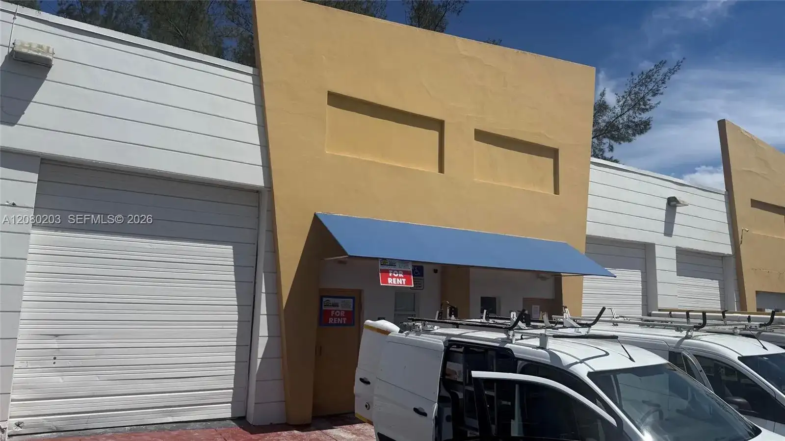 307 NW 10th Ter # 307, Hallandale Beach FL 33009 photo 3