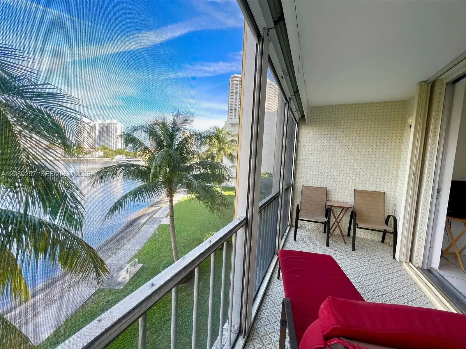 3030 Marcos Dr # T302, Aventura FL 33160 photo 4