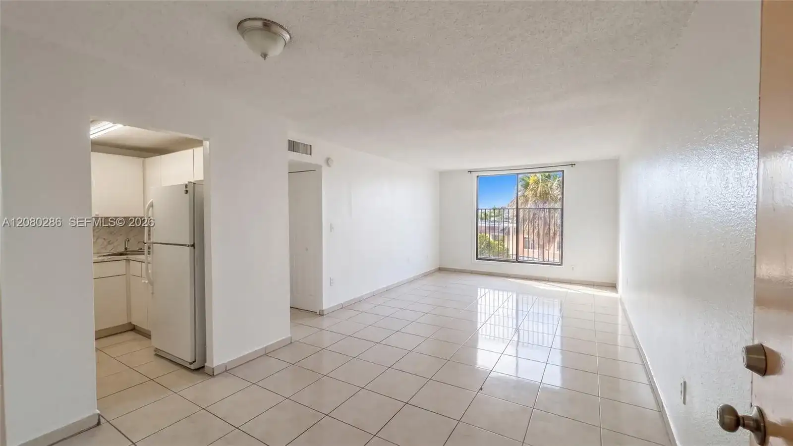 666 W 81st St # 303, Hialeah FL 33014 photo 4