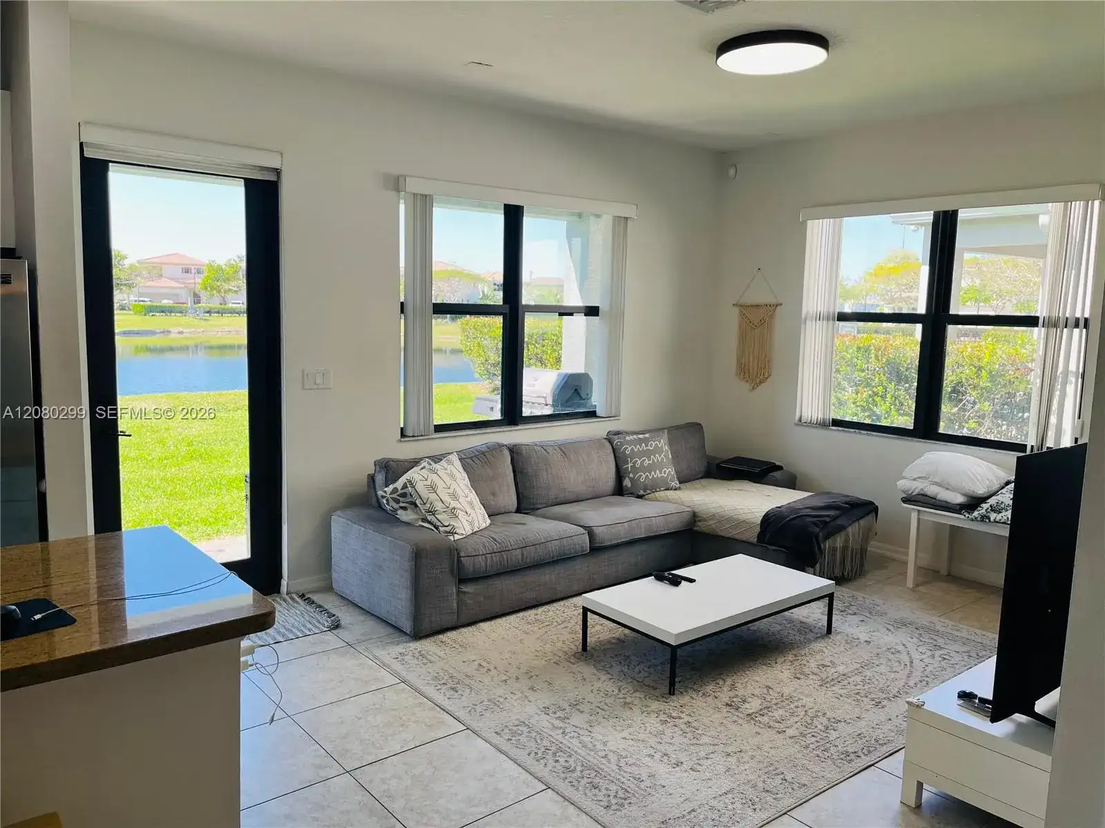 616 NE 193rd St, Miami FL 33179 photo 5