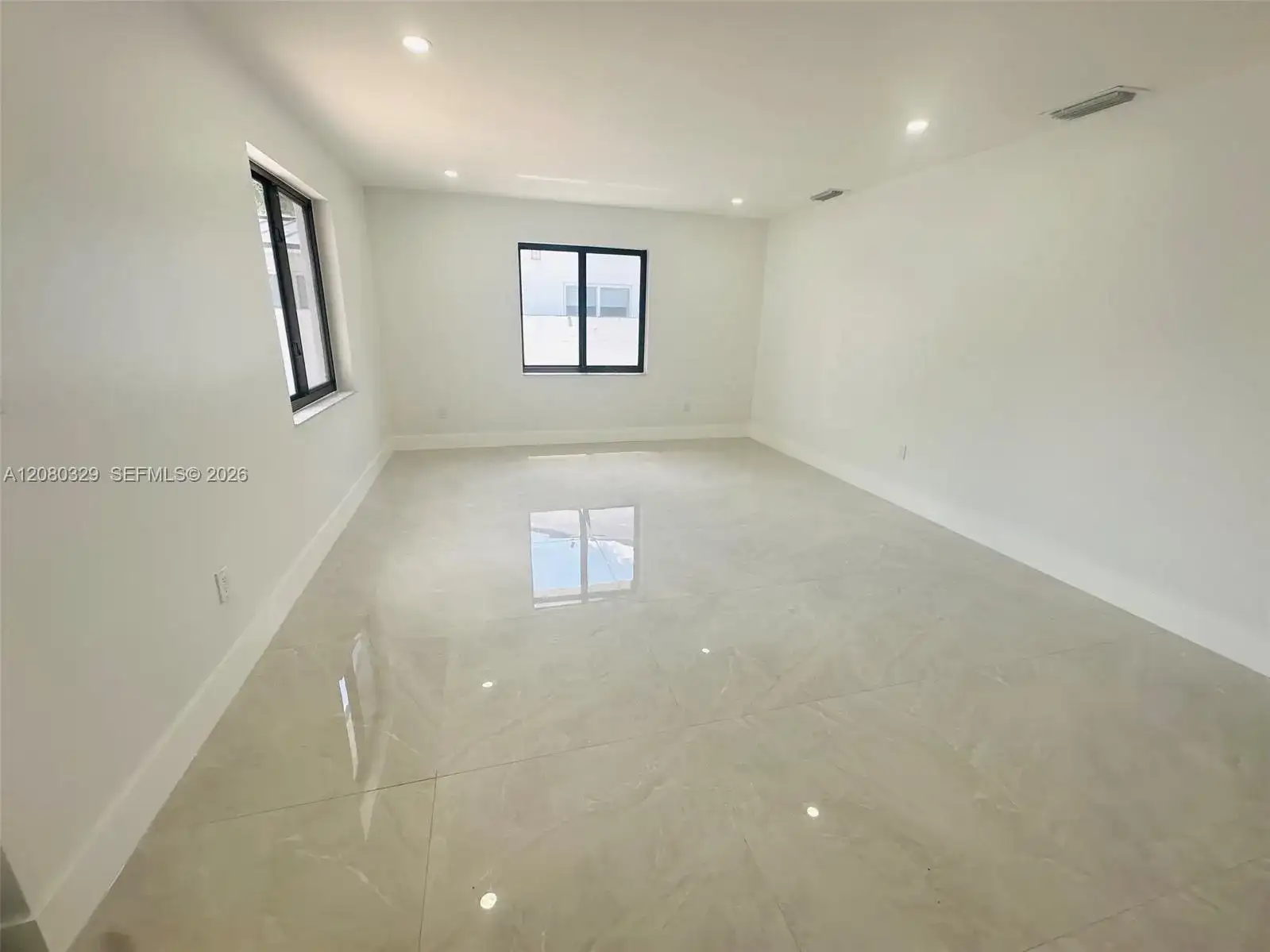11870 SW 5th St # 1, Miami FL 33184 photo 2