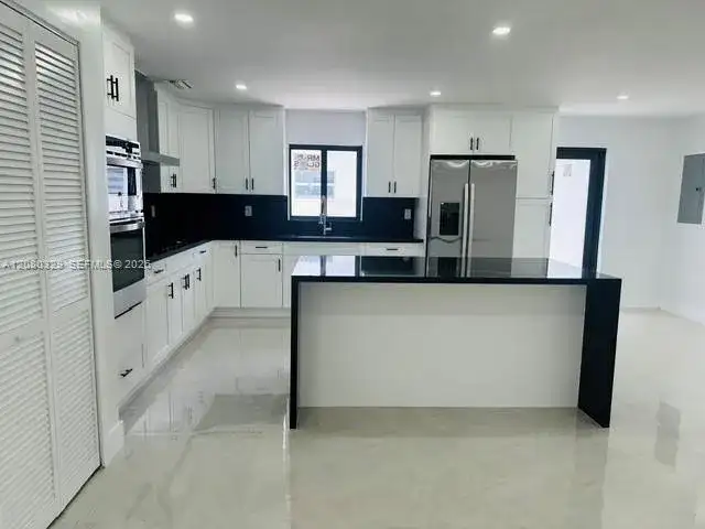 11870 SW 5th St # 1, Miami FL 33184 photo 3