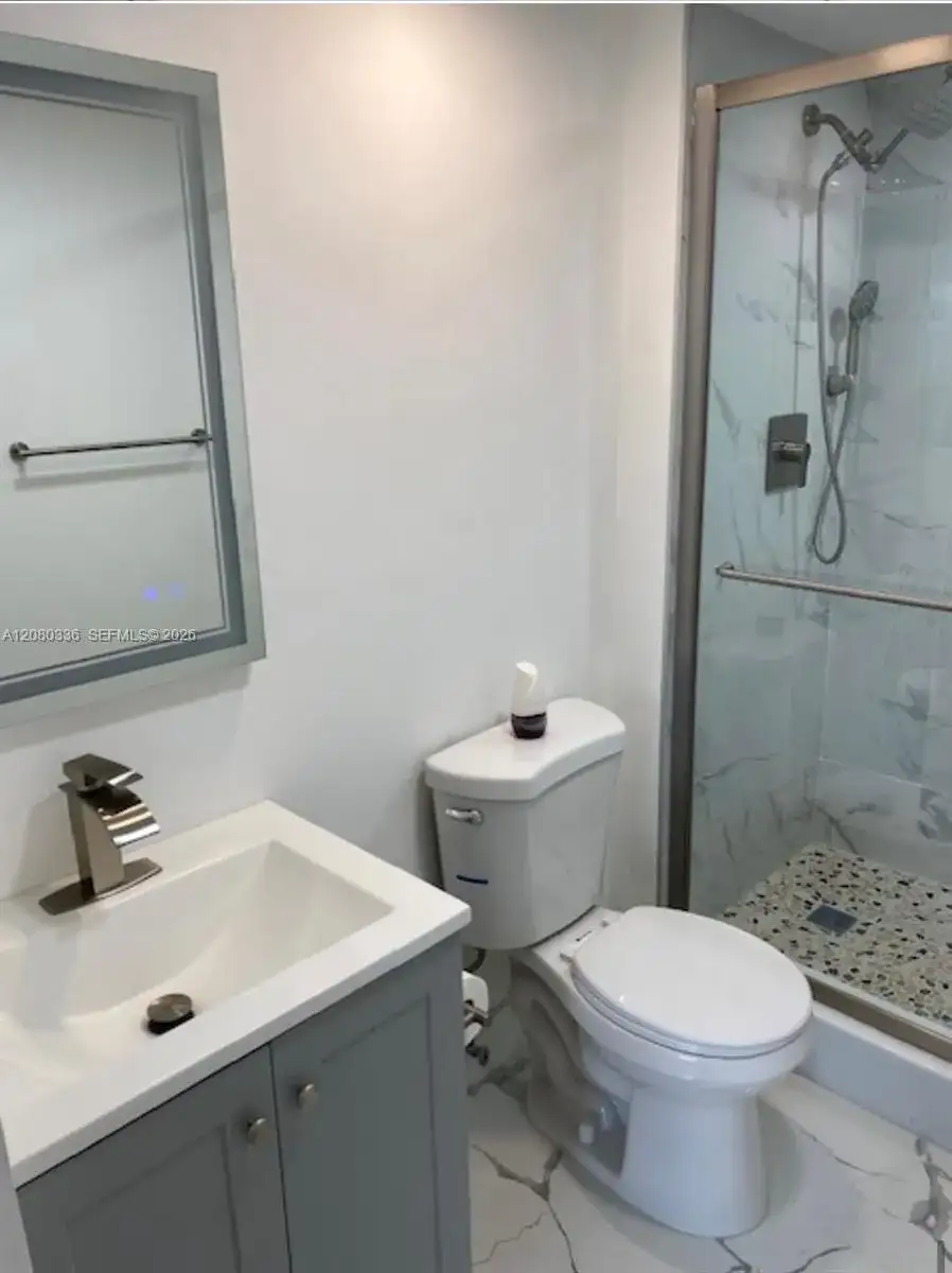 816 NW 11th St # 902, Miami FL 33136 photo 5