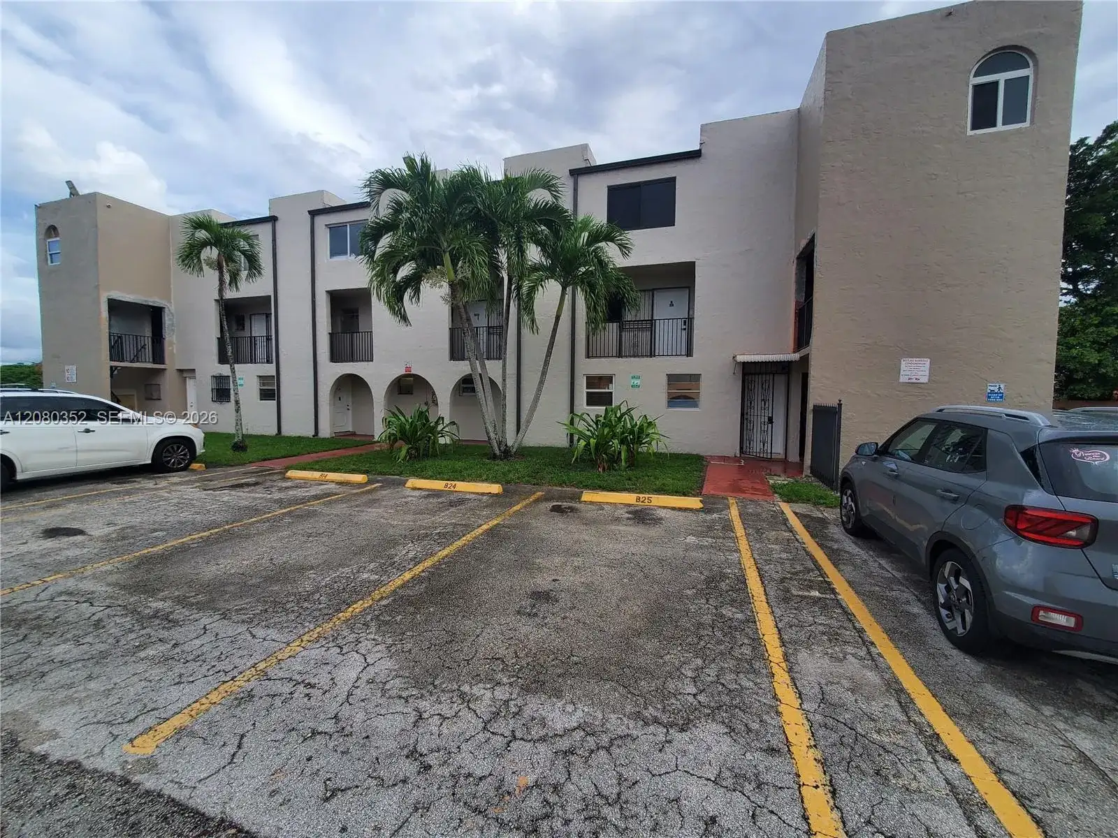 6600 W 2nd Ct # 15, Hialeah FL 33012 photo 2