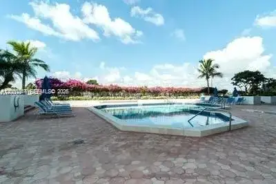 5700 Collins Ave # 8M, Miami Beach FL 33140 photo 5