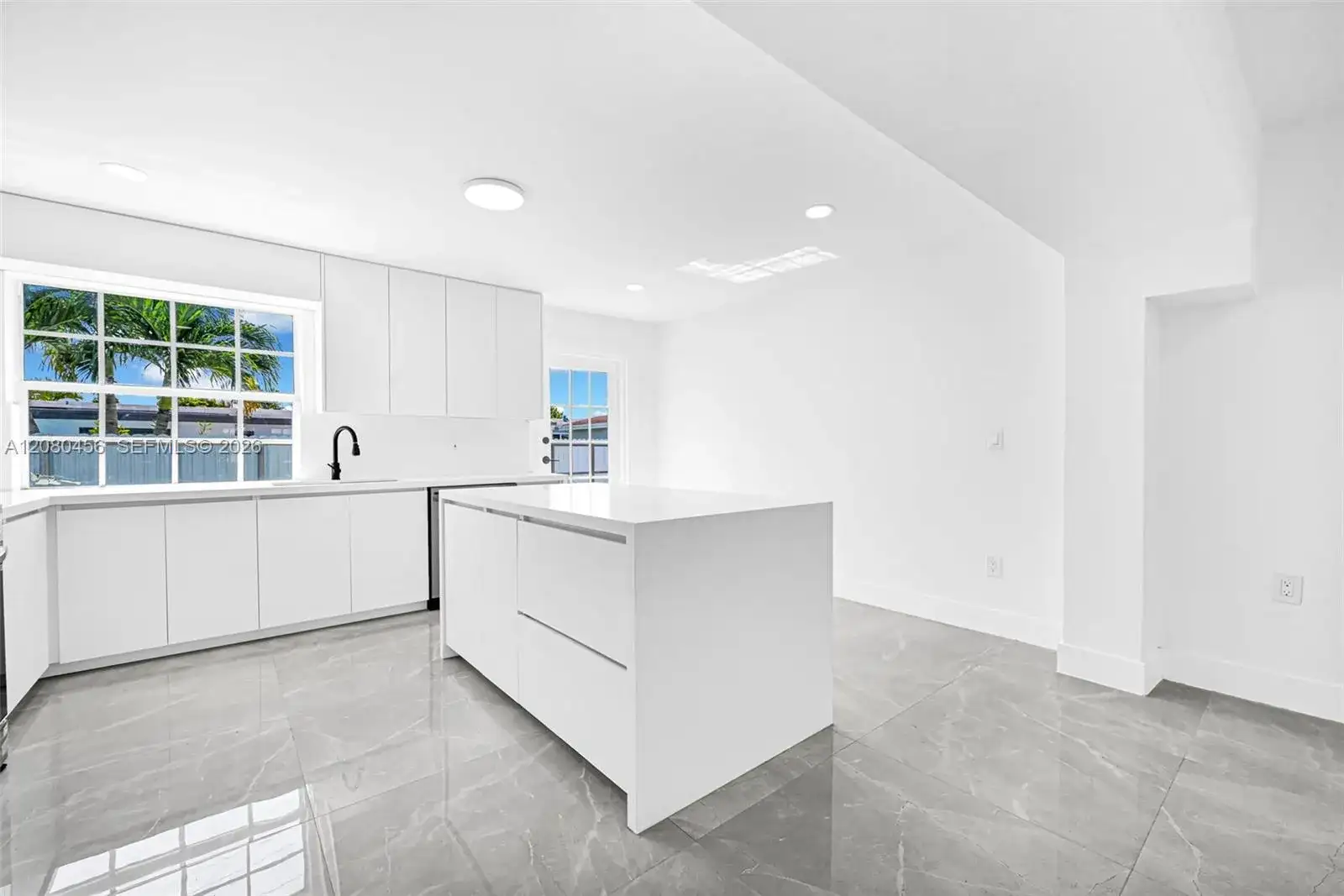 4040 SW 108th Ave, Miami FL 33165 photo 5