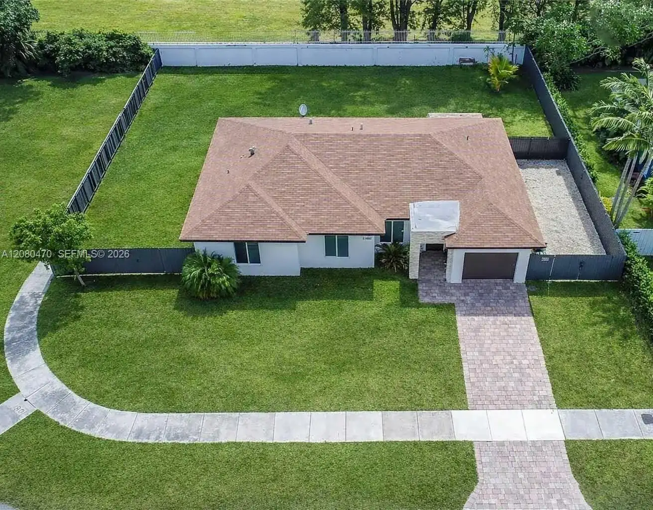 17801 SW 108th Ct, Miami FL 33157 photo 2