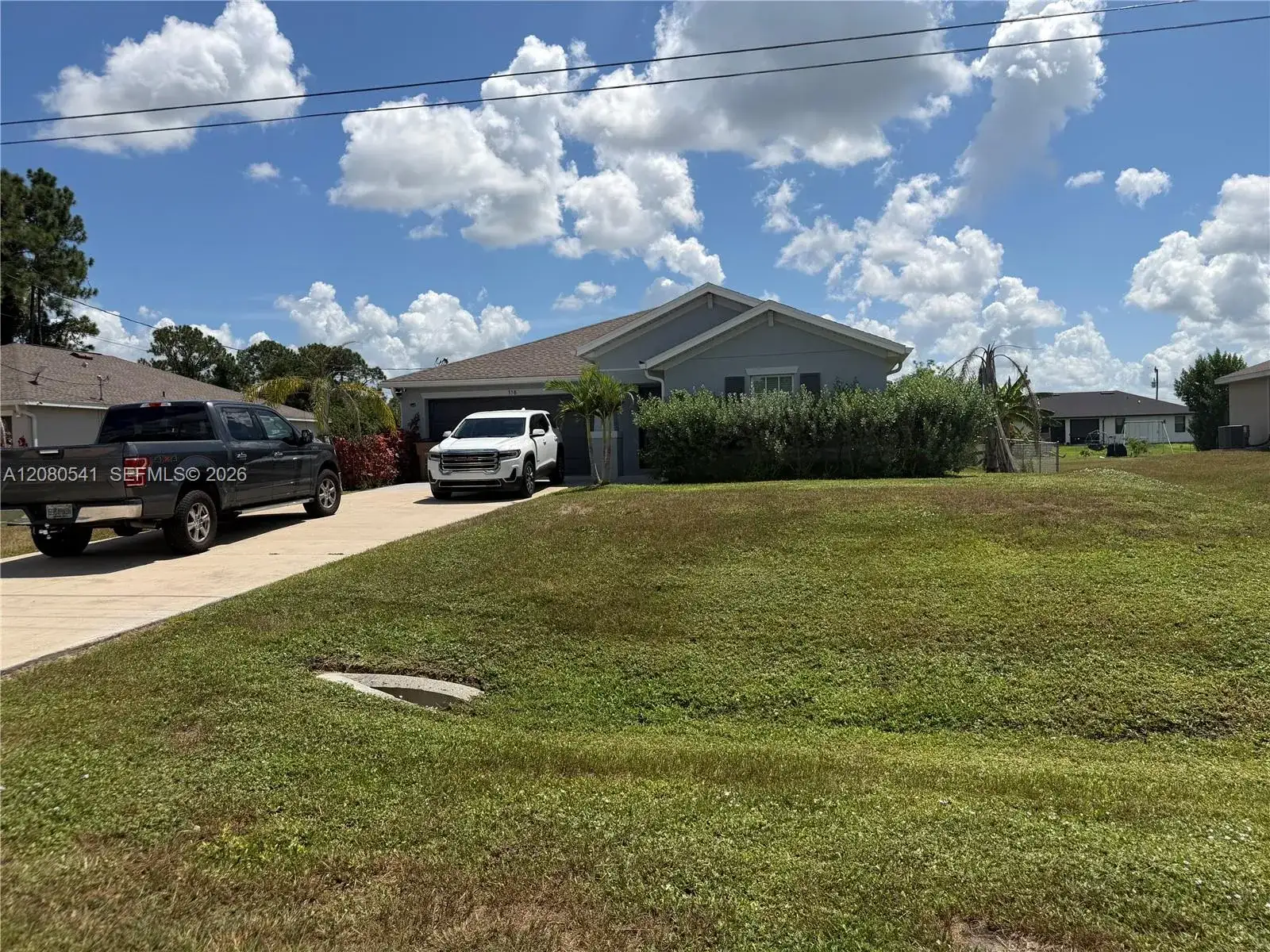 358 Pembroke ST, Lehigh Acres FL 33974 photo 2