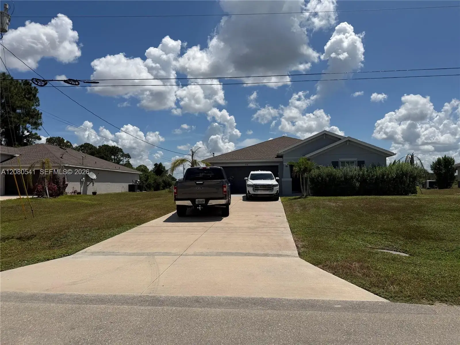 358 Pembroke ST, Lehigh Acres FL 33974 photo 3