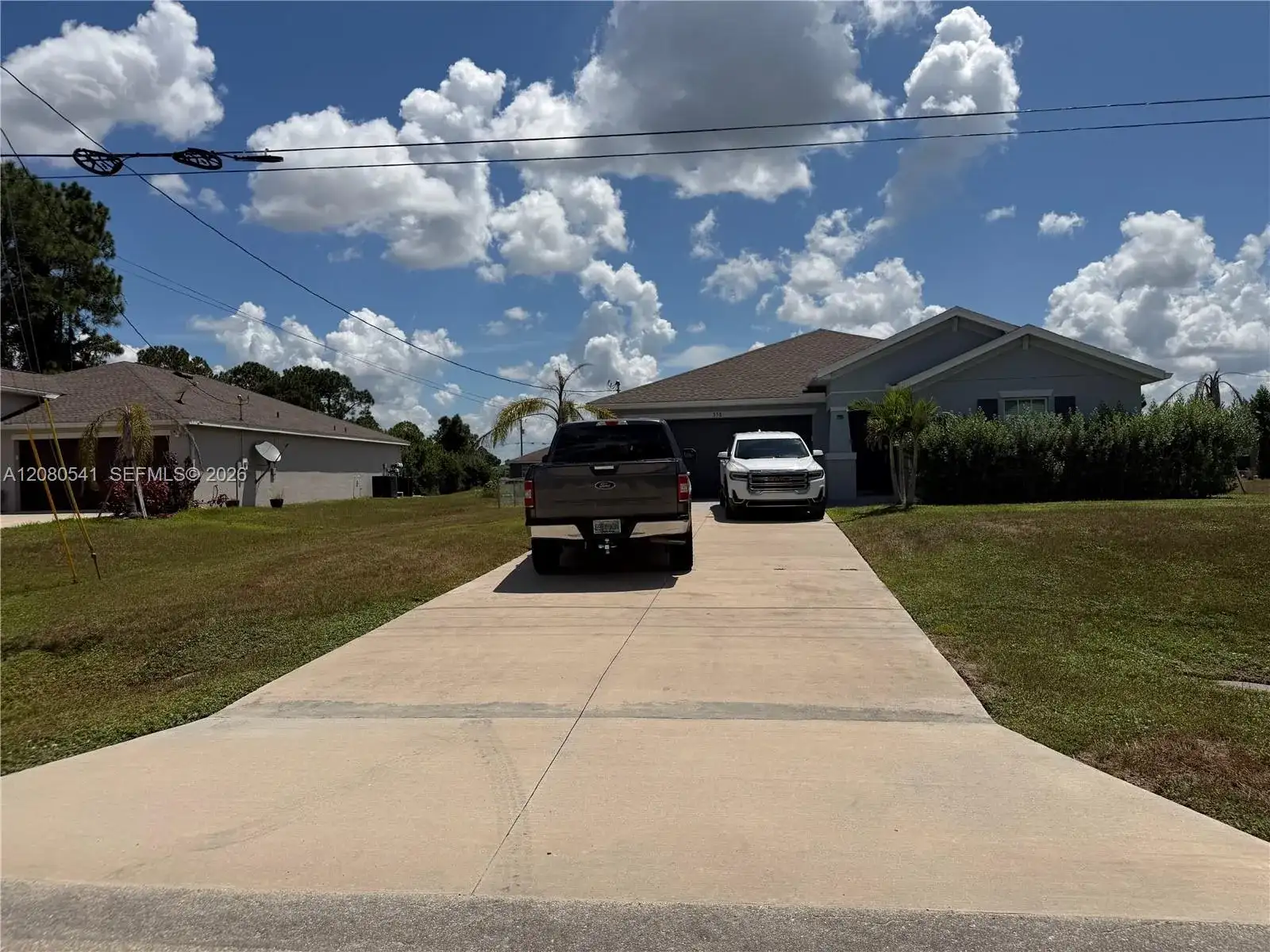 358 Pembroke ST, Lehigh Acres FL 33974 photo 4