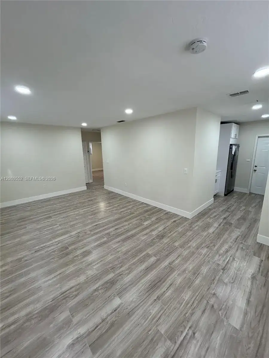 11545 NW 17th Ave, Miami FL 33167 photo 5