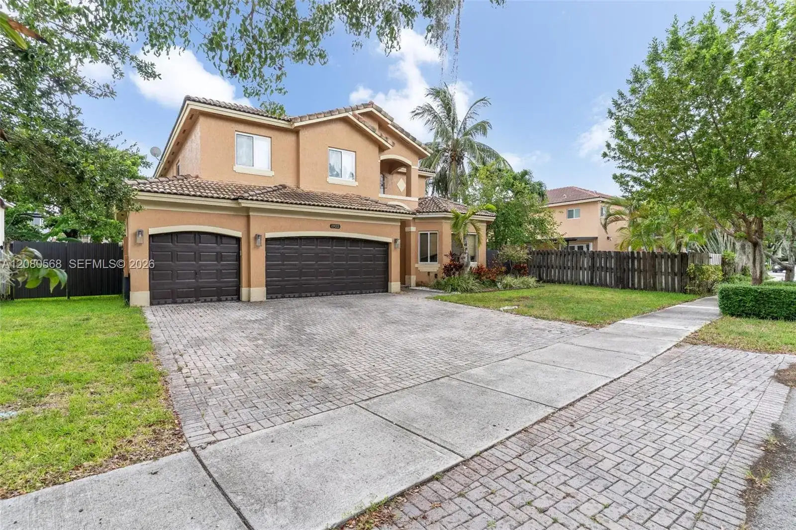 1922 SE 22nd Ct, Homestead FL 33035 photo 2