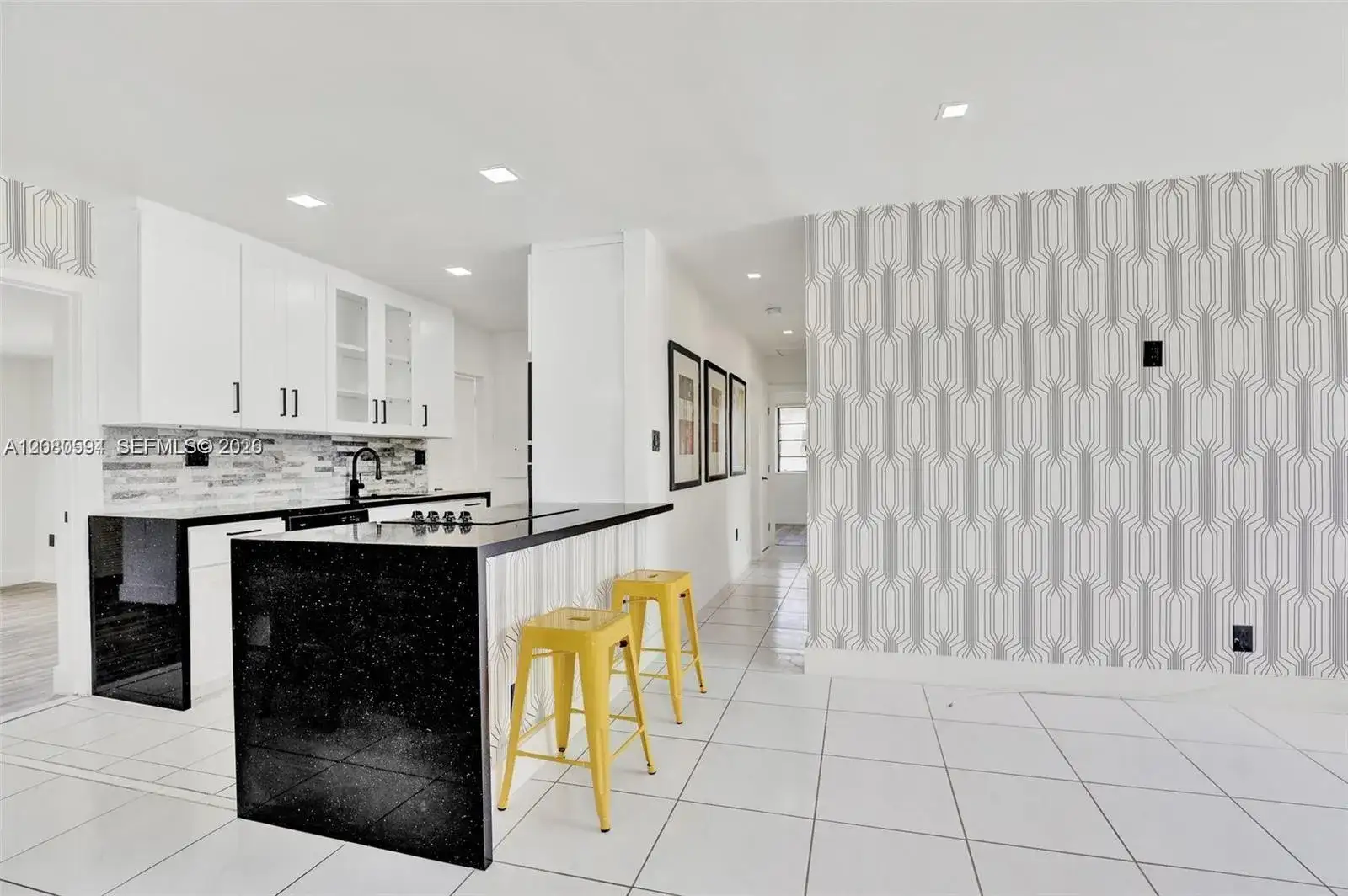 941 NE 155th Ter, North Miami Beach FL 33162 photo 4