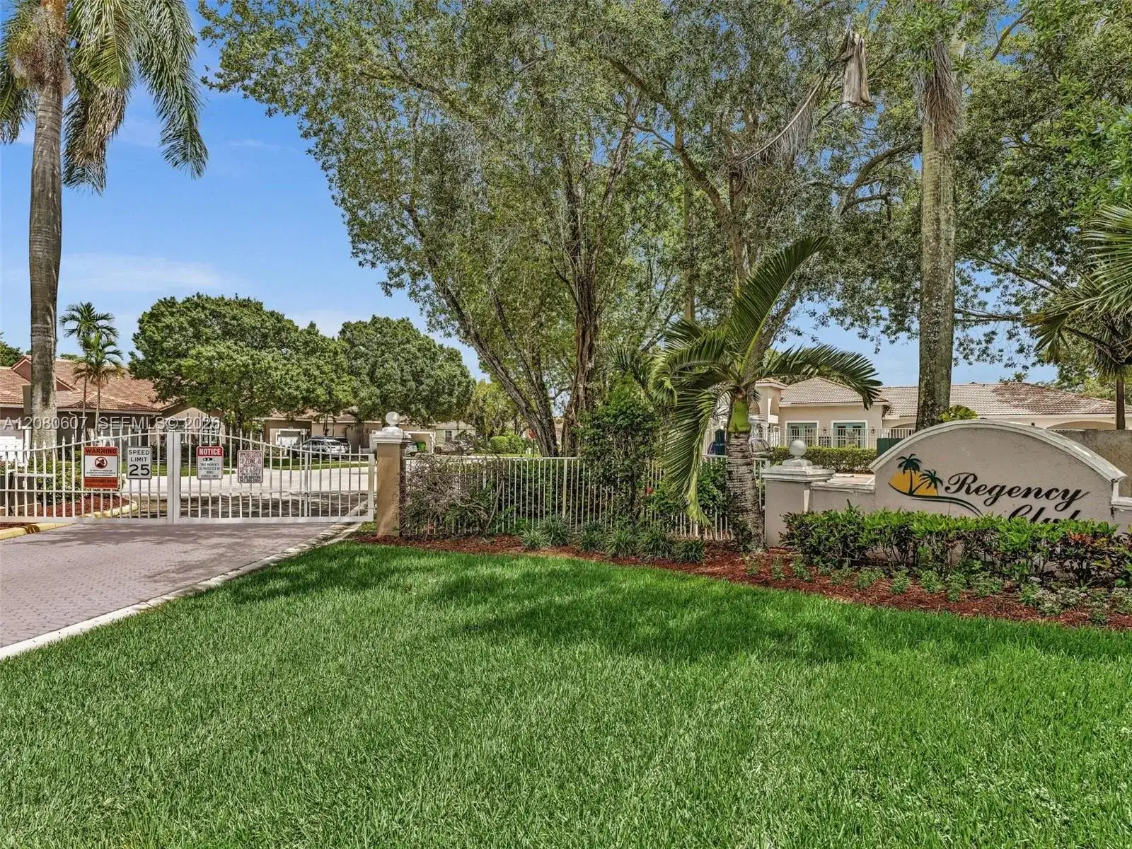 7420 S Aragon Blvd # 1, Sunrise FL 33313 photo 2