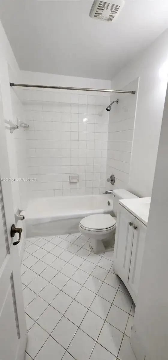 7195 NW 179th St # 109, Hialeah FL 33015 photo 5