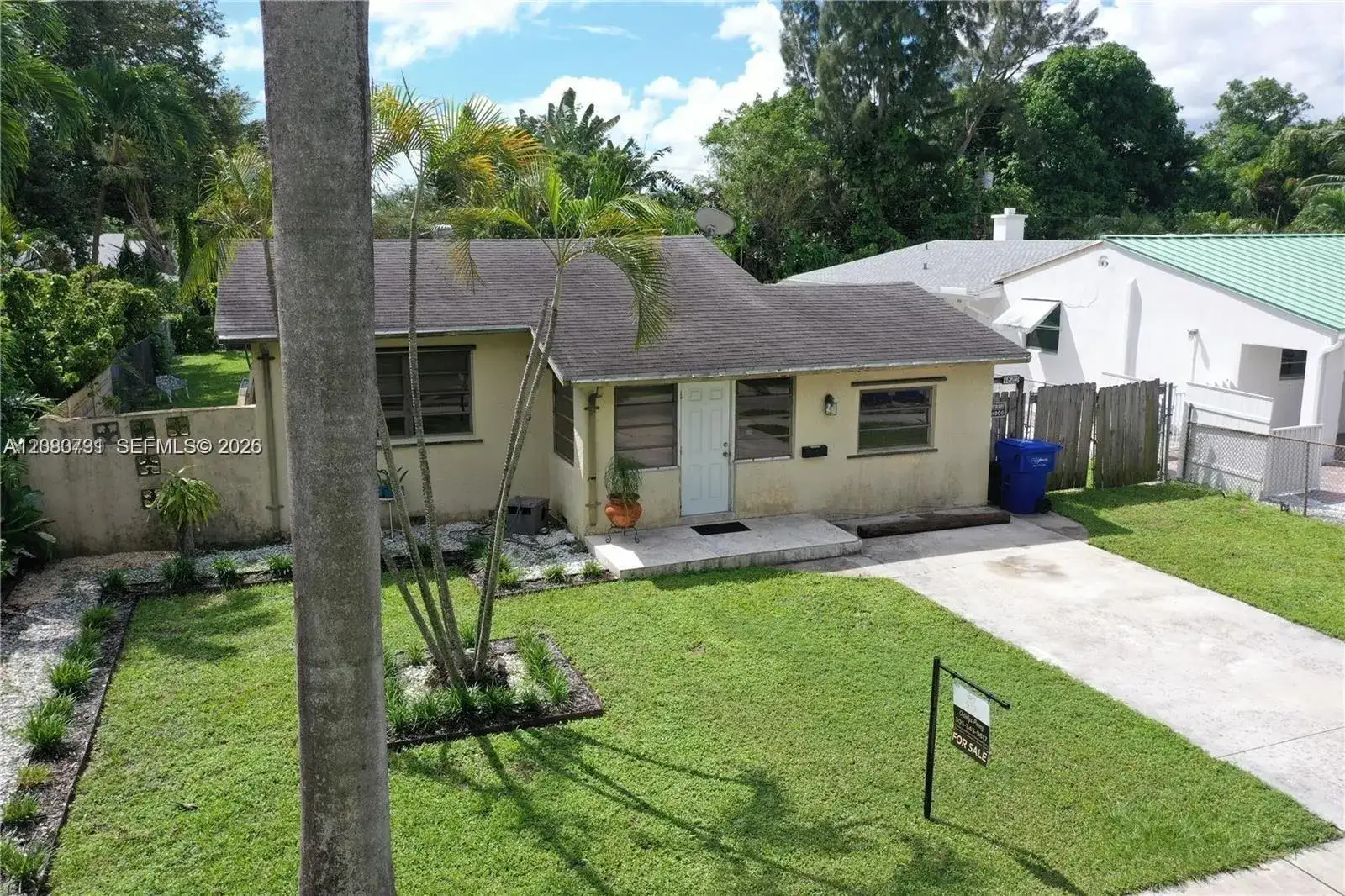 1820 Coolidge St, Hollywood FL 33020 photo 3