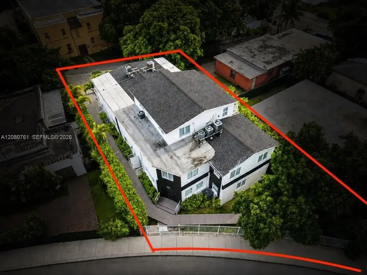 268 NW 34th St, Miami FL 33127 photo 2