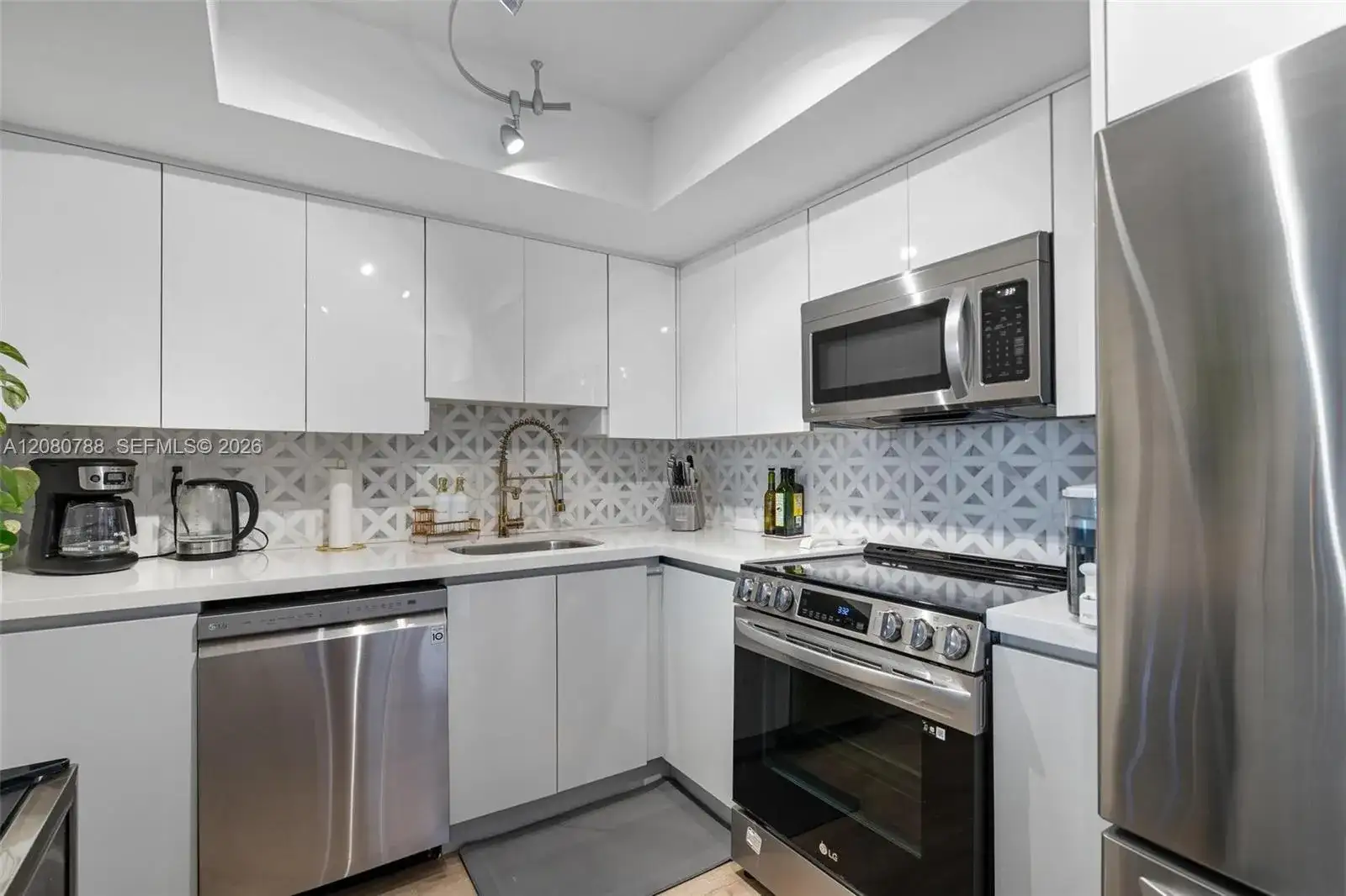 1775 Washington Ave # 6E, Miami Beach FL 33139 photo 5