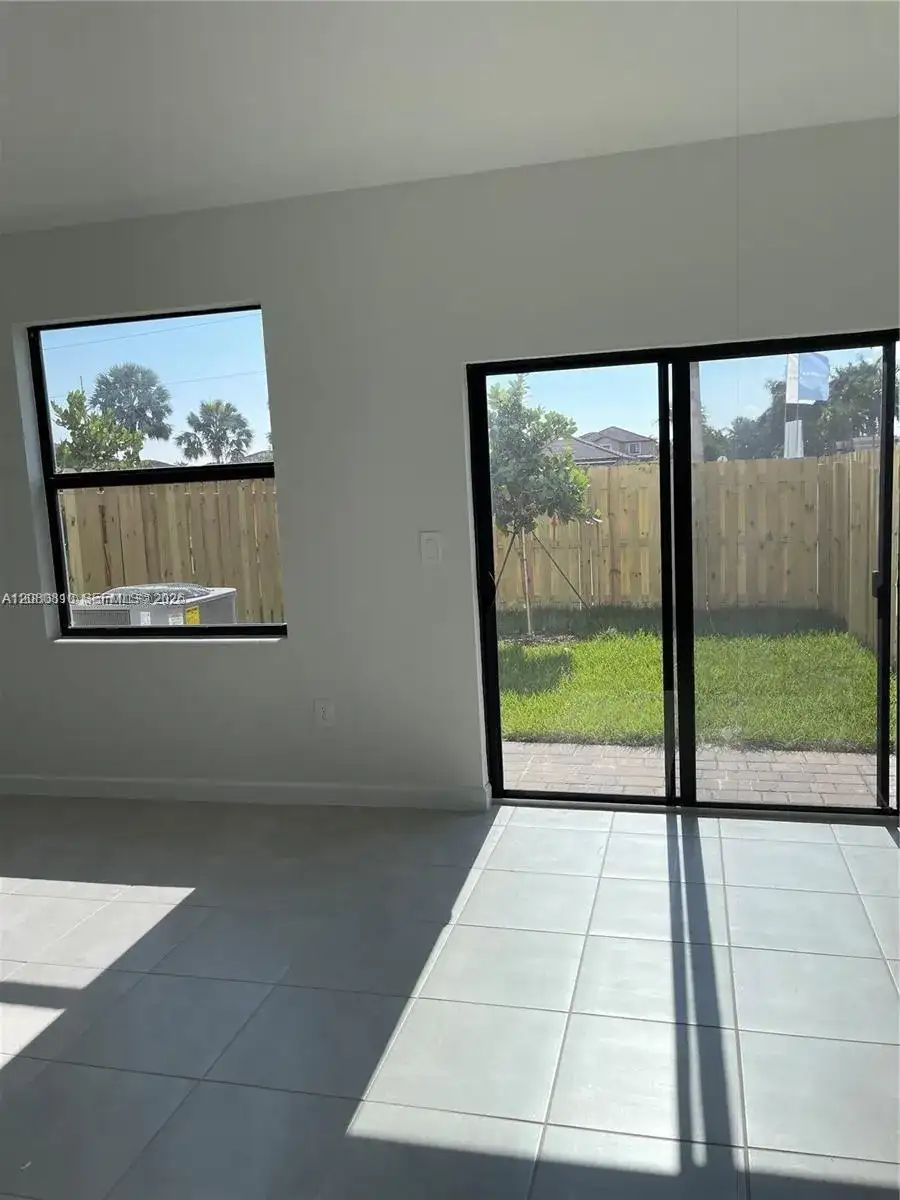 11872 SW 247th Ter, Homestead FL 33032 photo 5