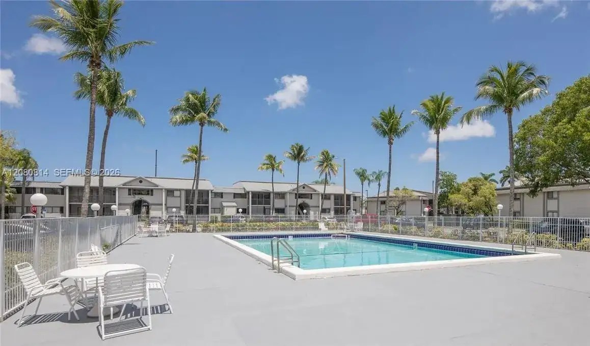 20761 NE 4 PL # 204, Aventura FL 33179 photo 5