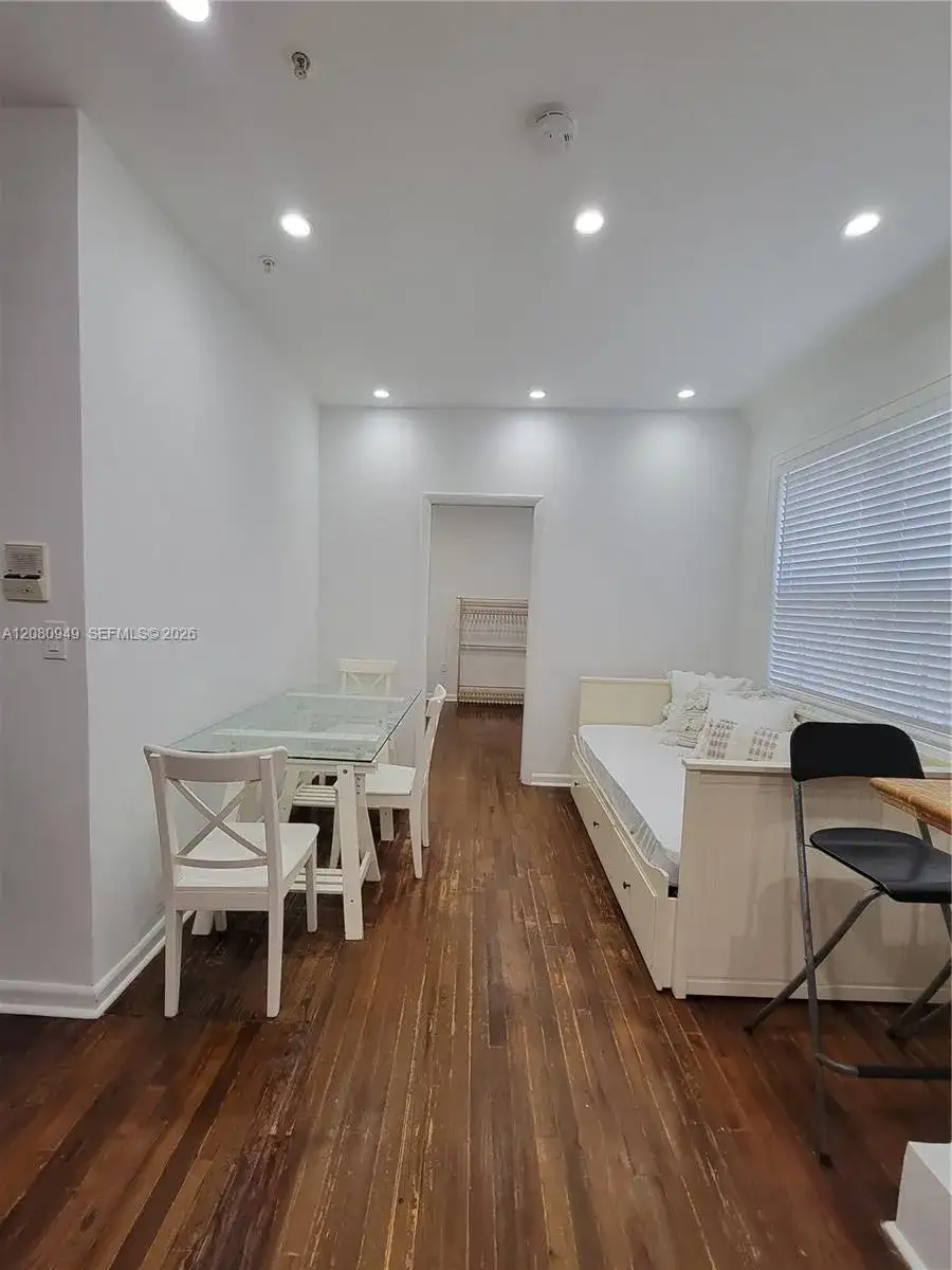 1521 Lenox Ave # 105, Miami Beach FL 33139 photo 3