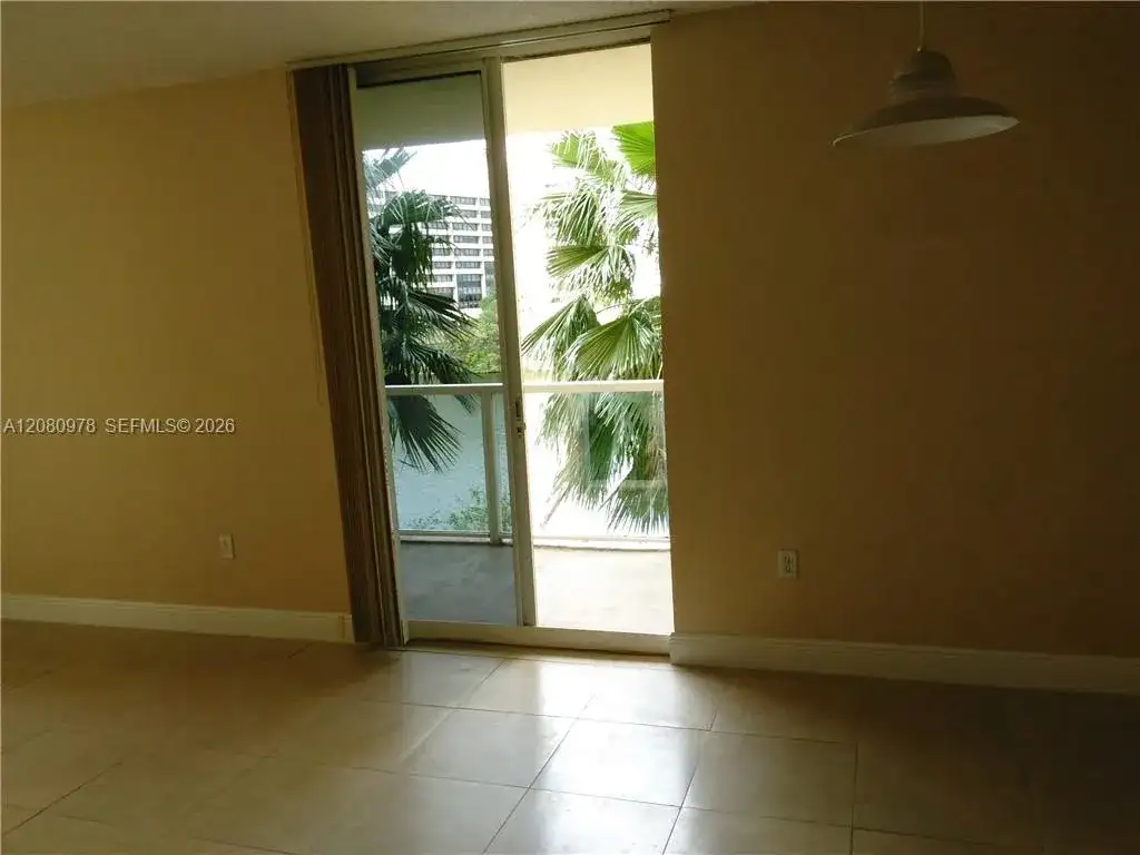 5091 NW 7 ST # 402, Miami FL 33126 photo 3