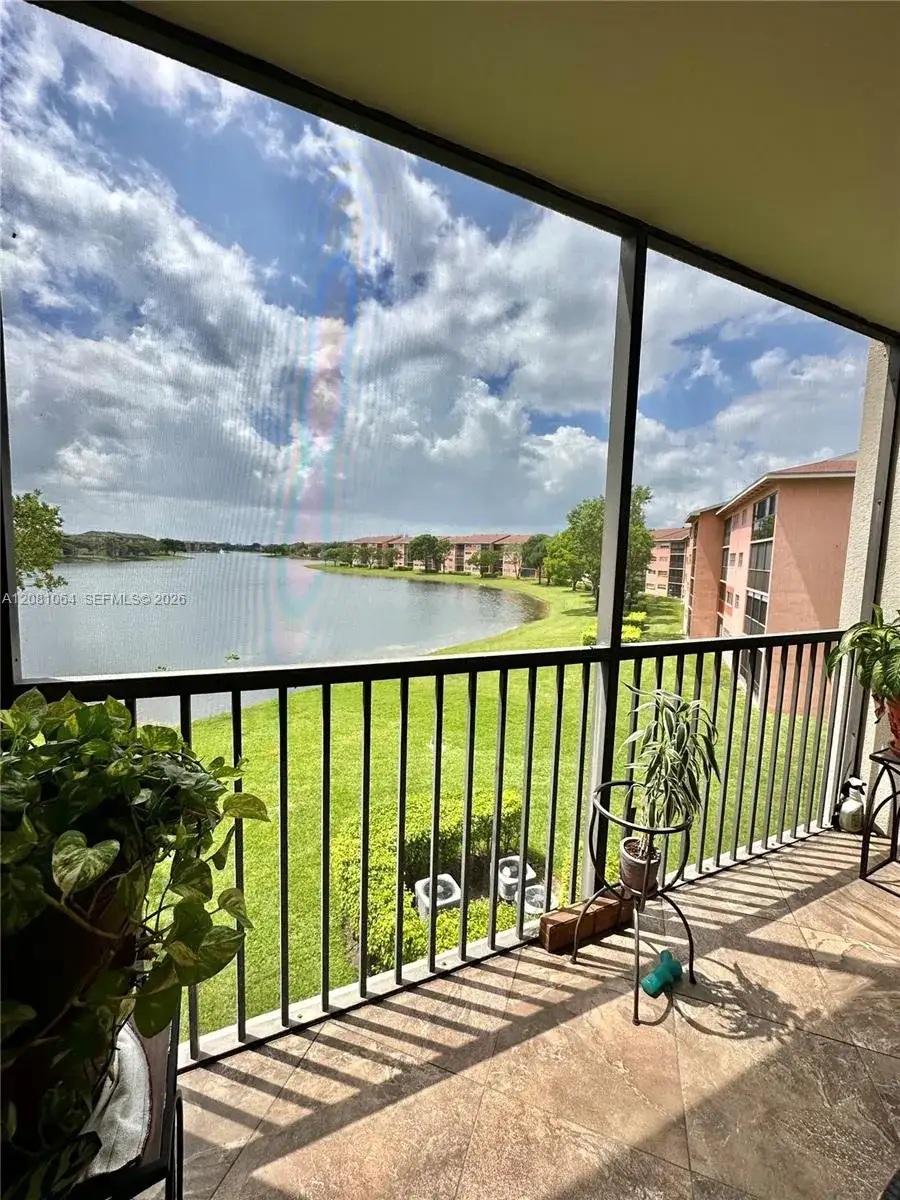 13800 SW 5th Ct # 311M, Pembroke Pines FL 33027 photo 3