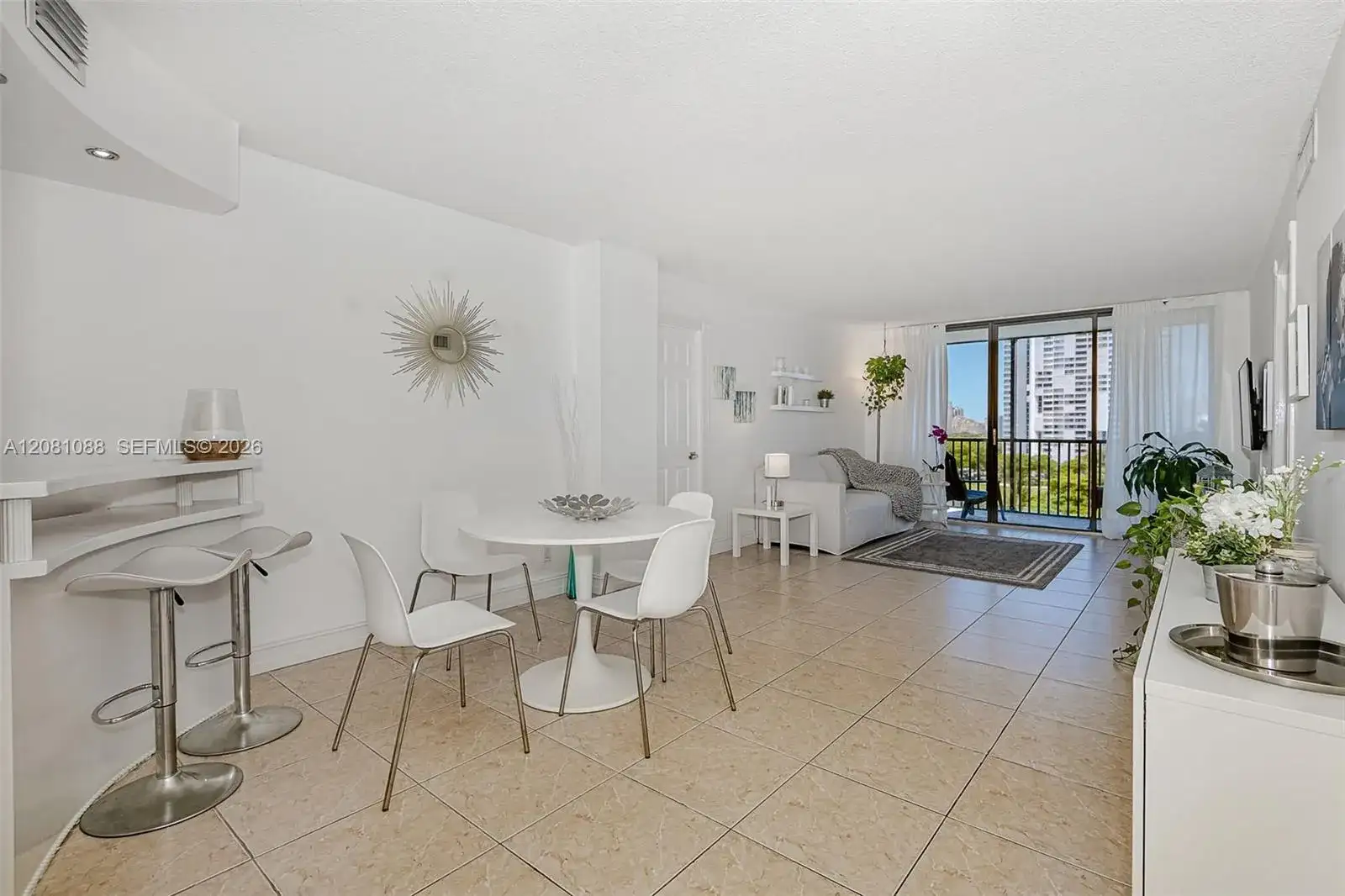 3475 N Country Club Dr # 807, Aventura FL 33180 photo 5