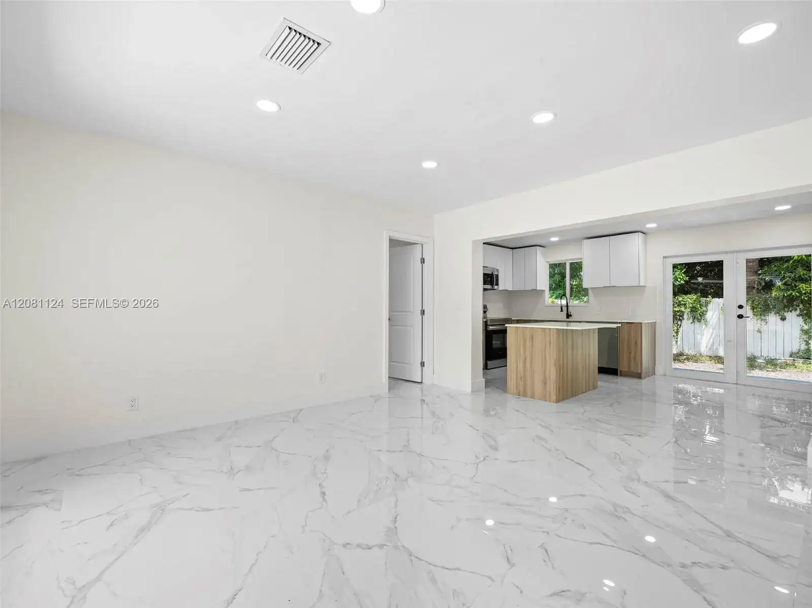 3651 SW 40th Ave, West Park FL 33023 photo 3