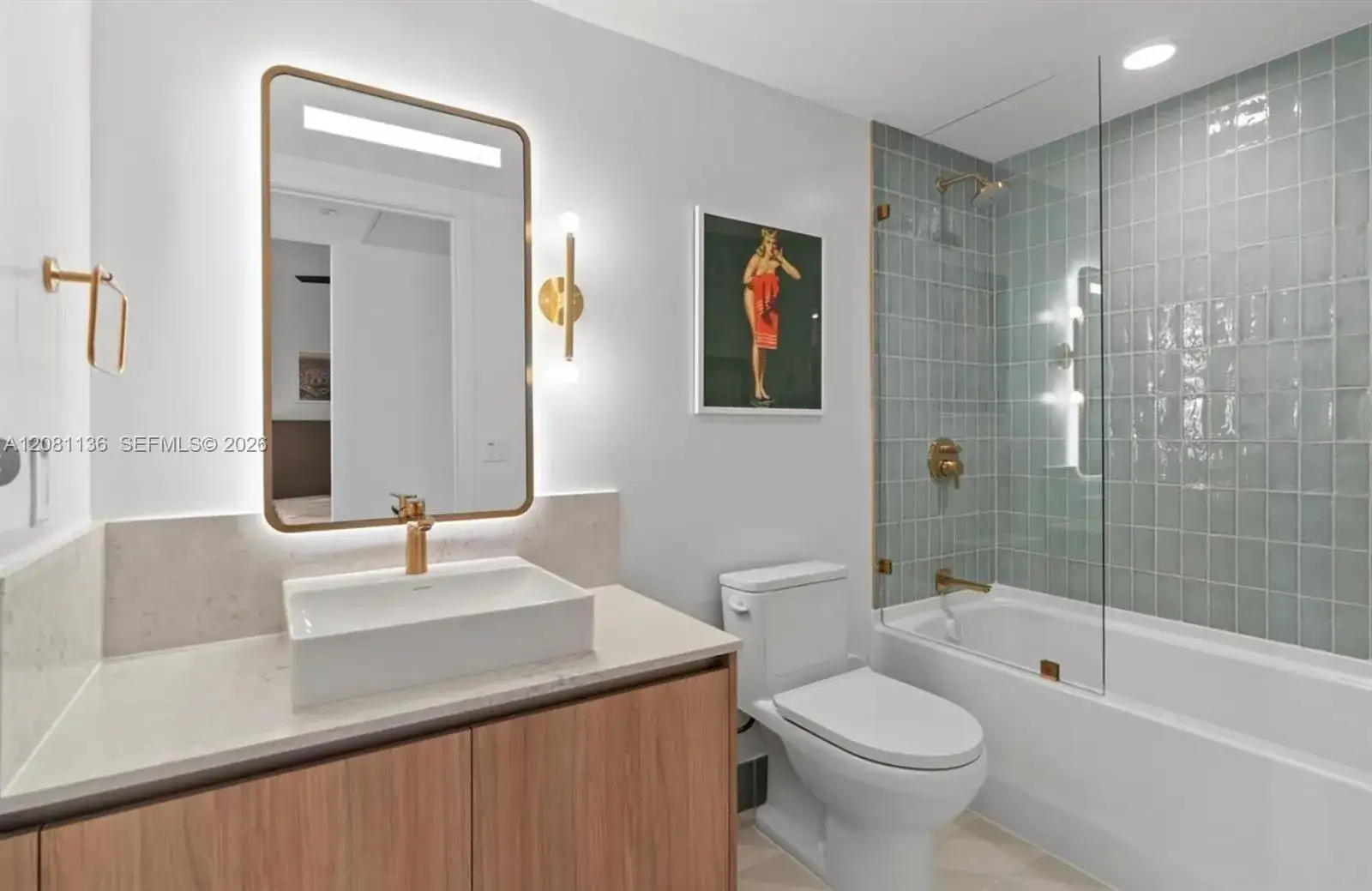 159 NE 6th St # 3603, Miami FL 33132 photo 3