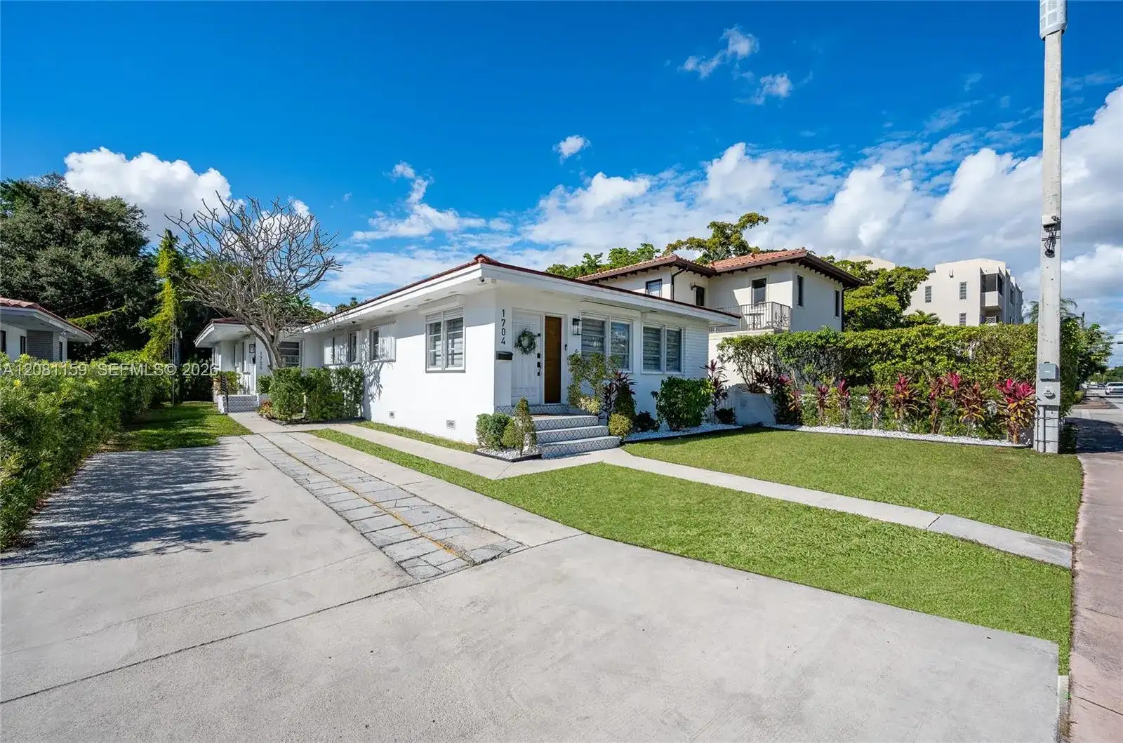1704 S Le Jeune Rd, Coral Gables FL 33134 photo 2