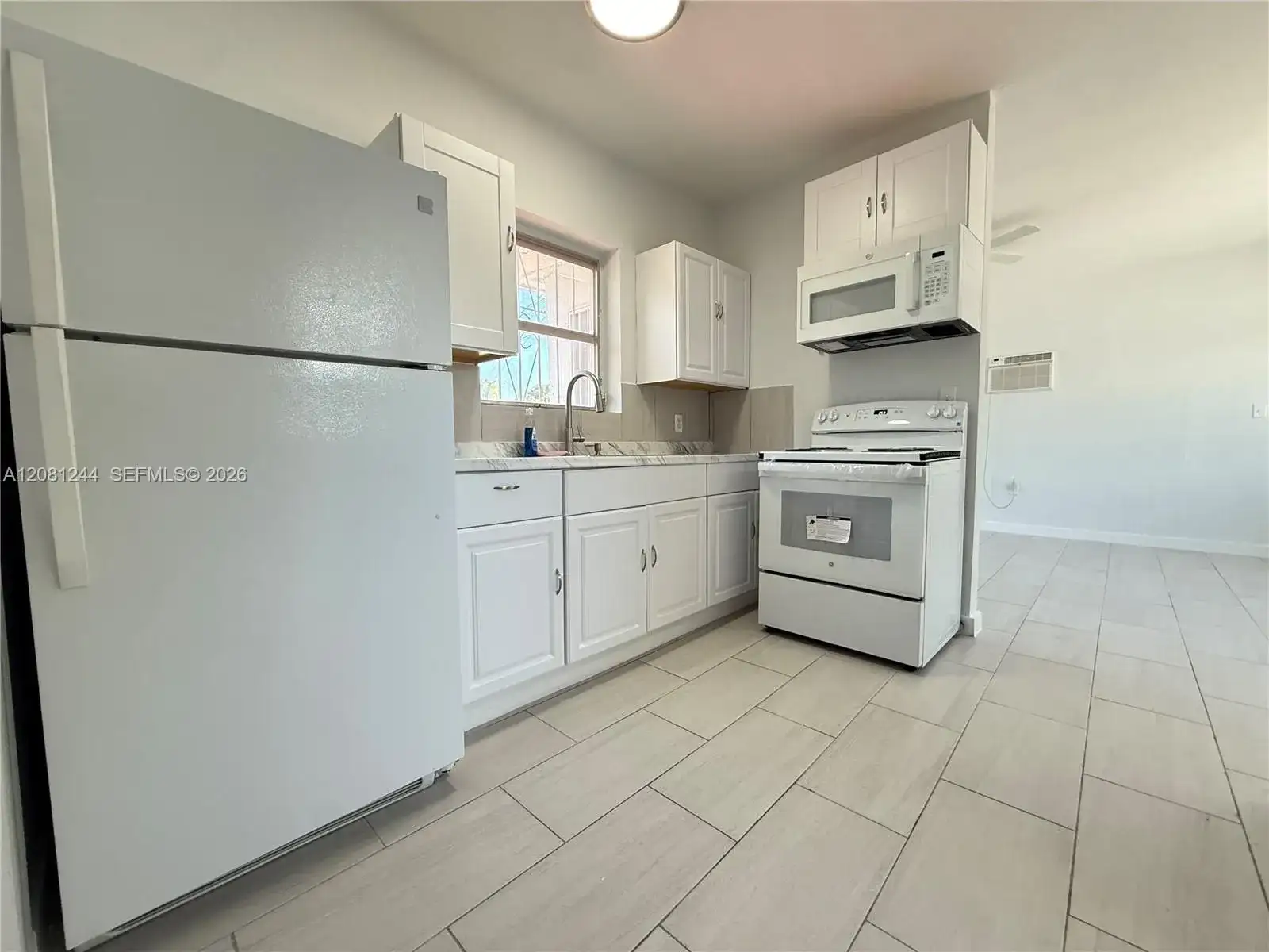 1060 SW 29th Ave # 2901, Miami FL 33135 photo 2