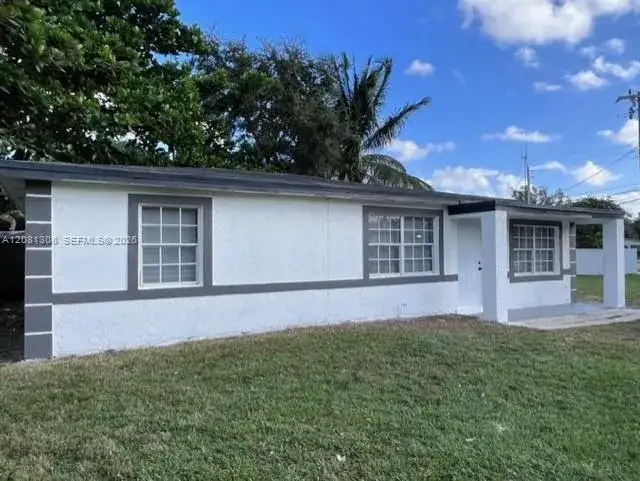 43 Newton Rd # 0, West Park FL 33023 photo 2