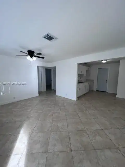 43 Newton Rd # 0, West Park FL 33023 photo 4