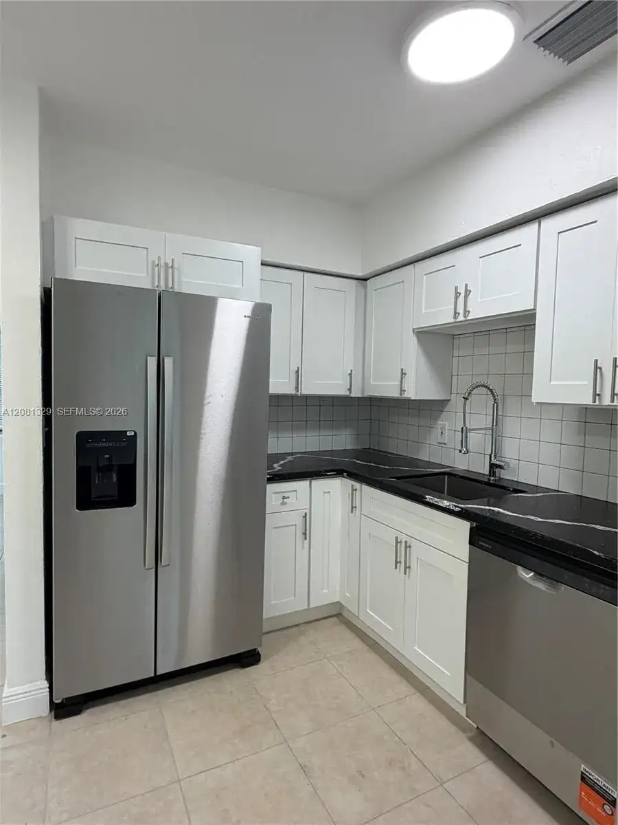 1311 NE 157 ST, North Miami Beach FL 33162 photo 5